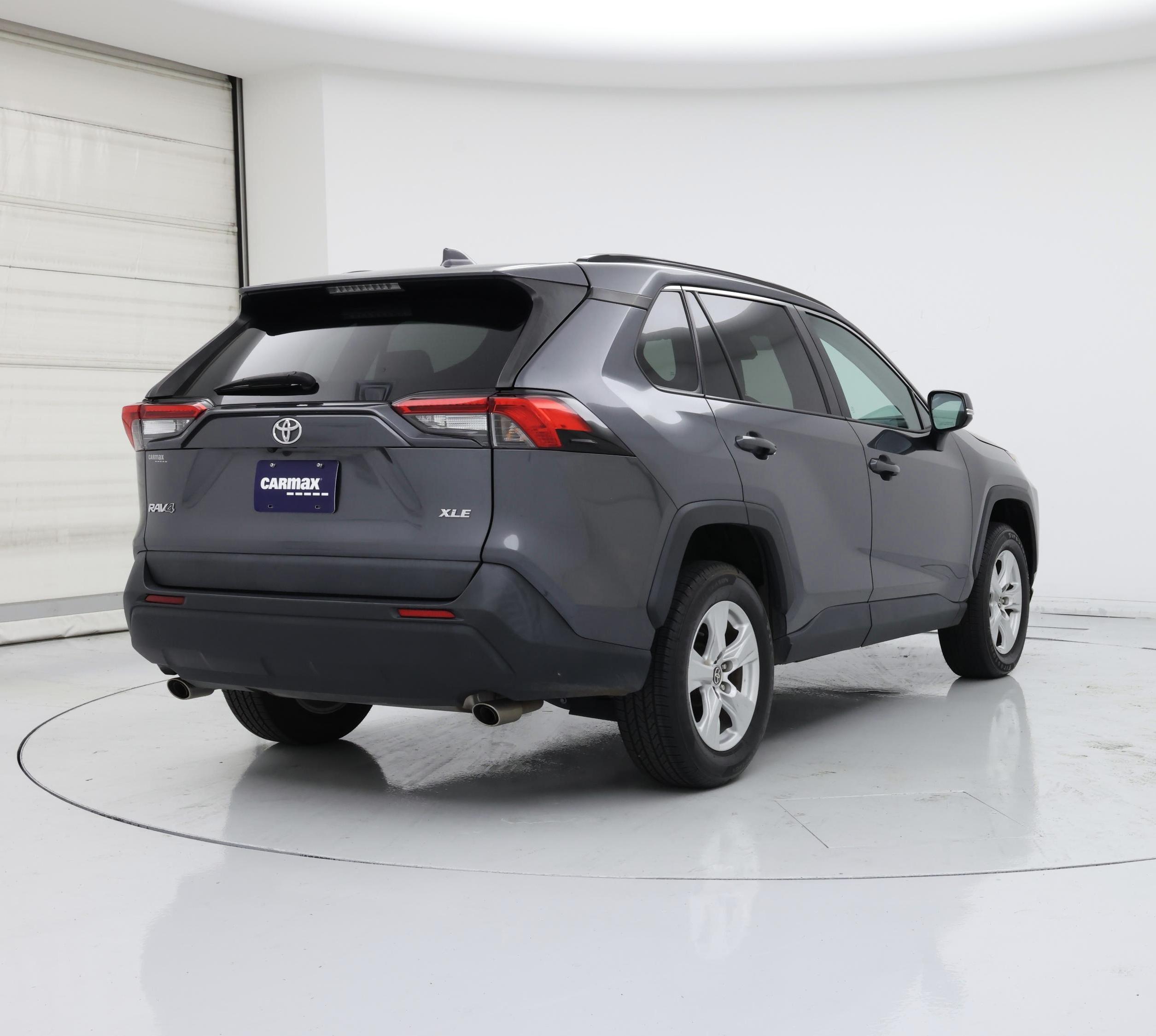 Thumbnail: 2021 Toyota RAV4 - 8