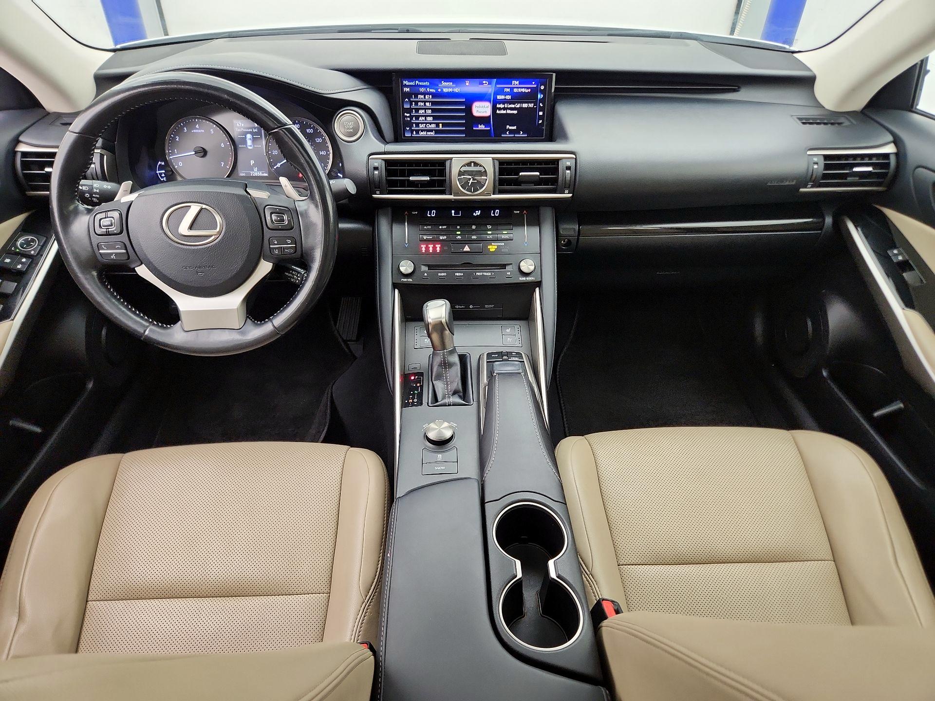 Thumbnail: 2017 Lexus IS - 9