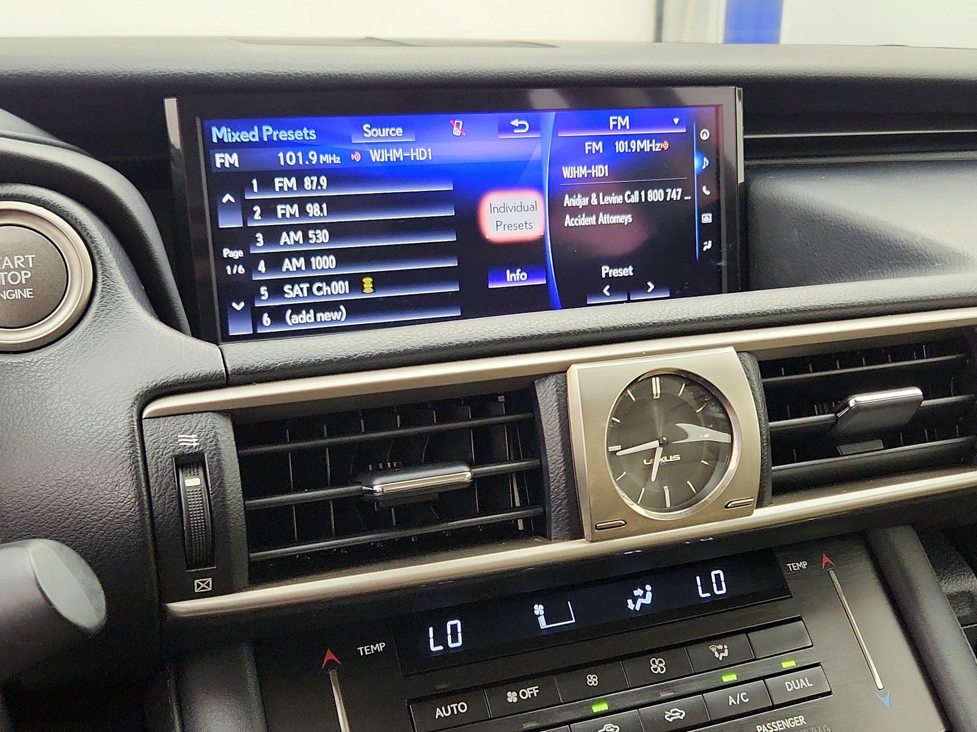 Thumbnail: 2017 Lexus IS - 15