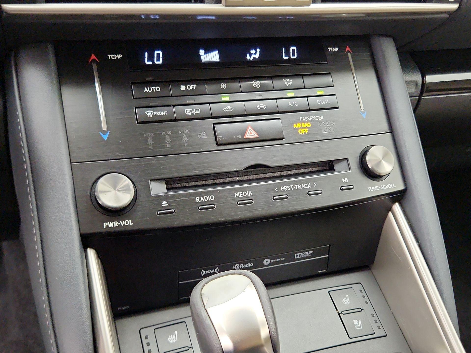 Thumbnail: 2017 Lexus IS - 16