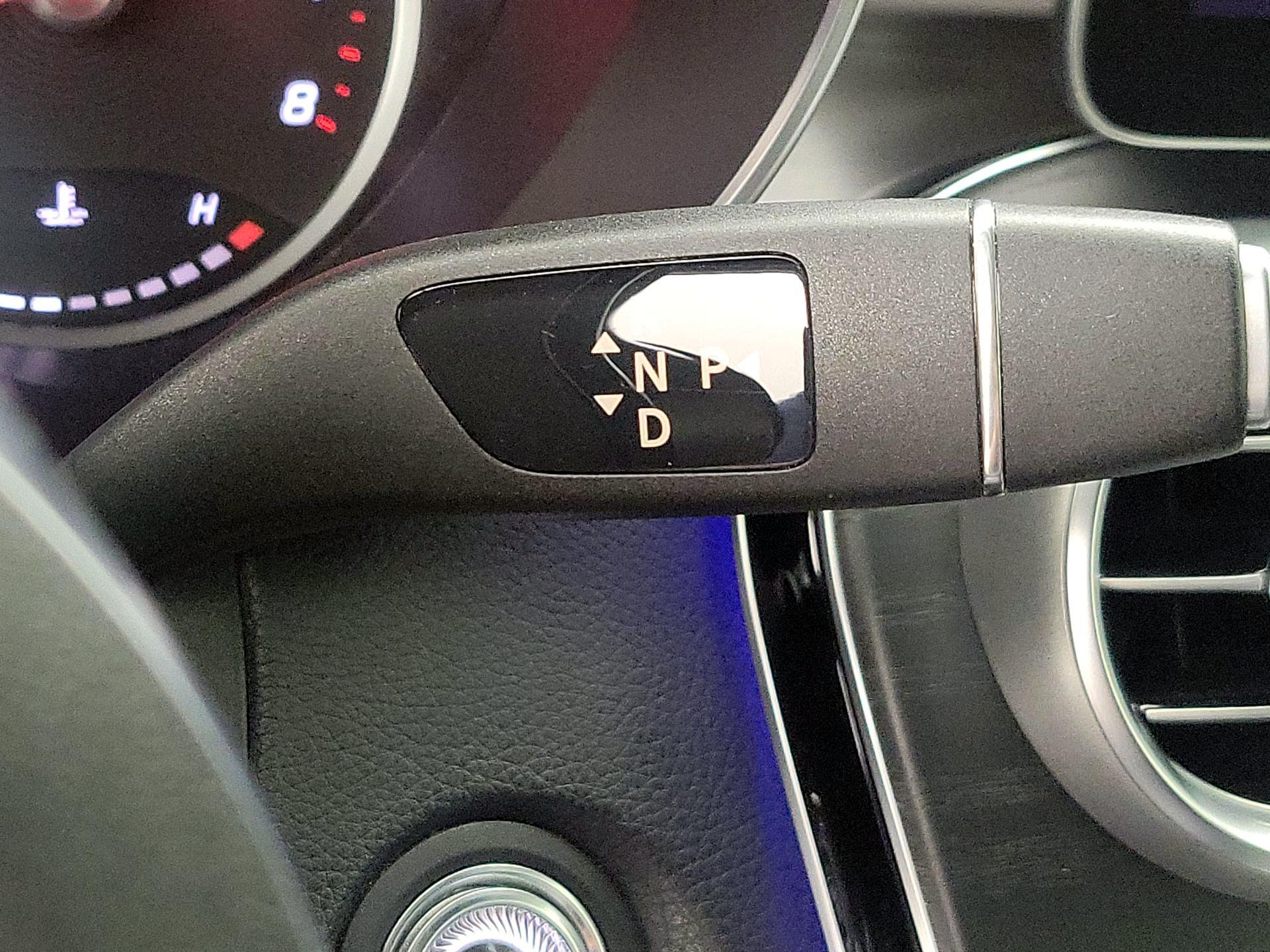 Thumbnail: 2019 Mercedes-Benz C-Class - 18