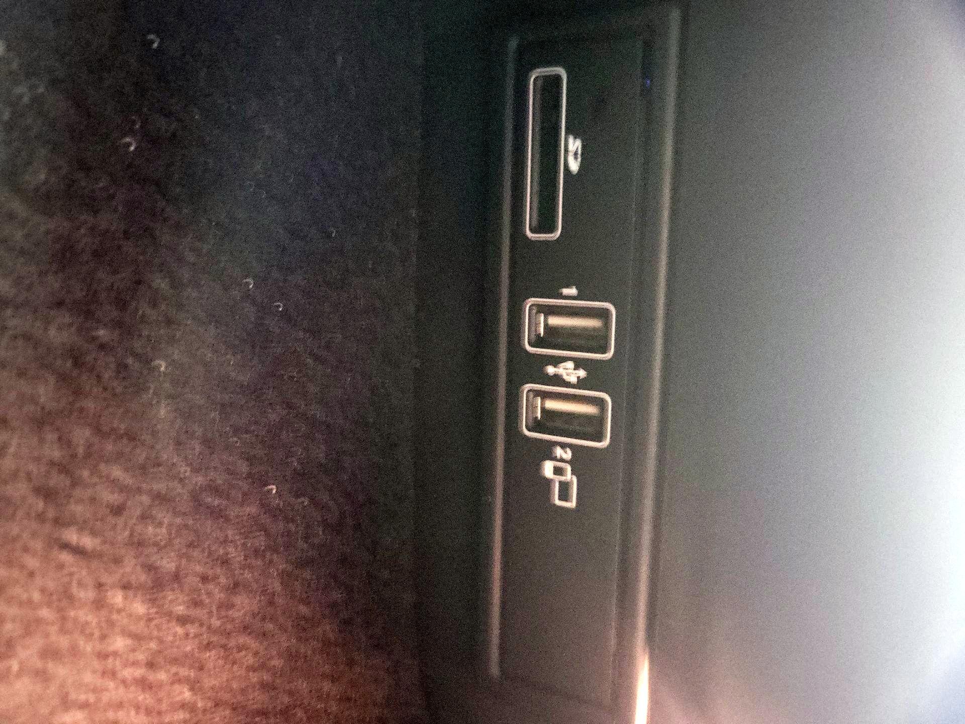 Thumbnail: 2019 Mercedes-Benz C-Class - 19