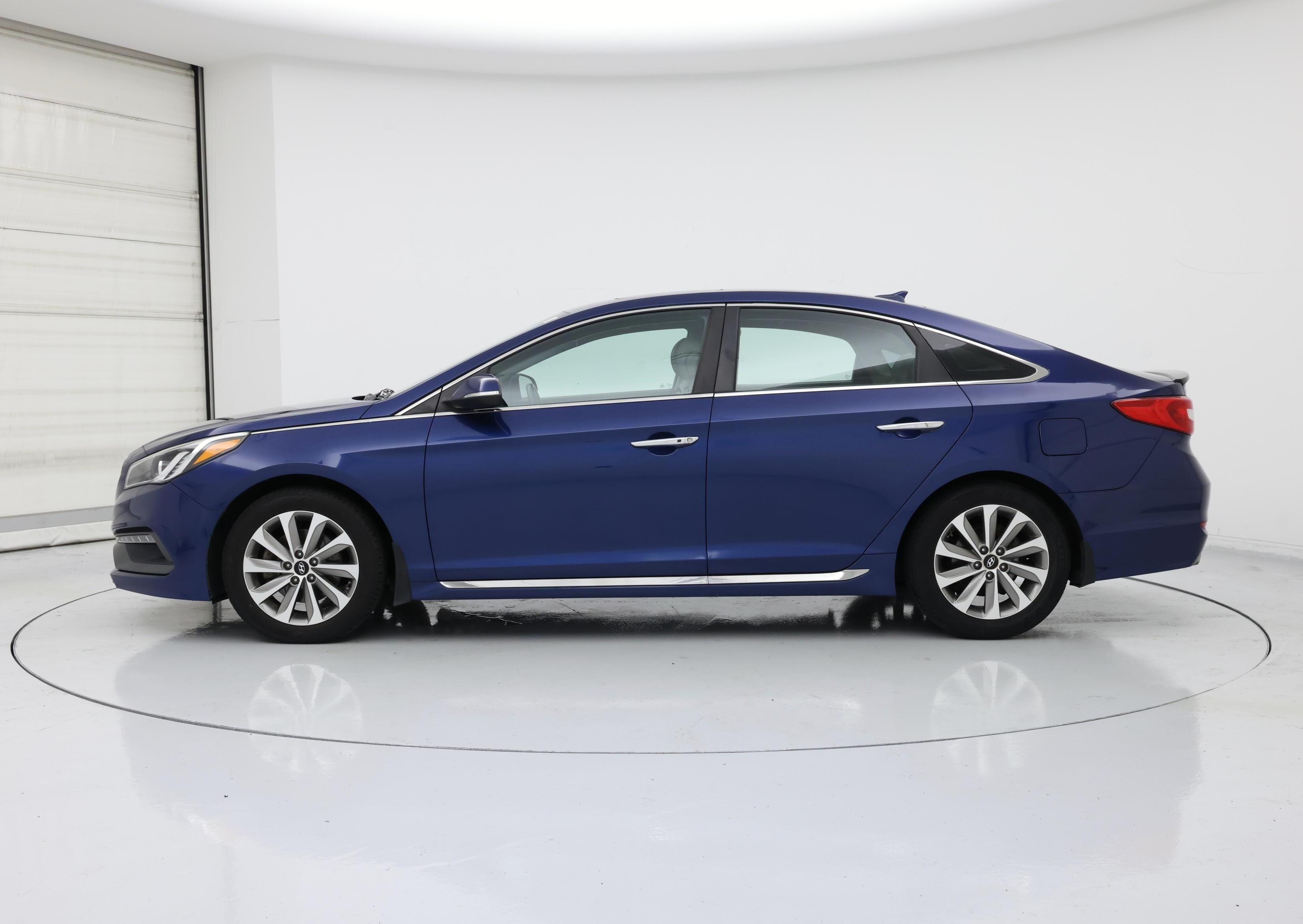 Thumbnail: 2017 Hyundai Sonata - 3