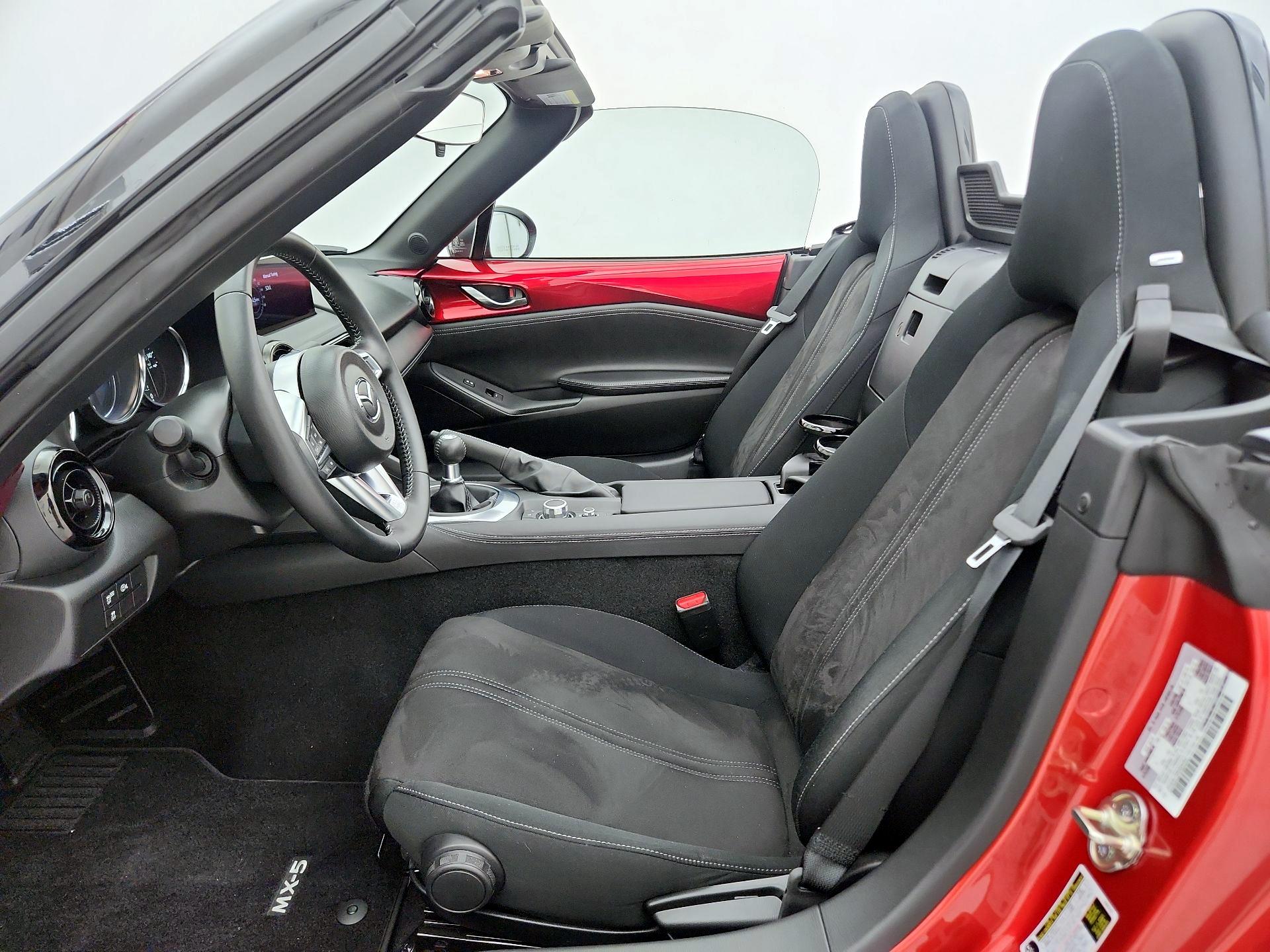 Thumbnail: 2024 Mazda MX-5 Miata - 11