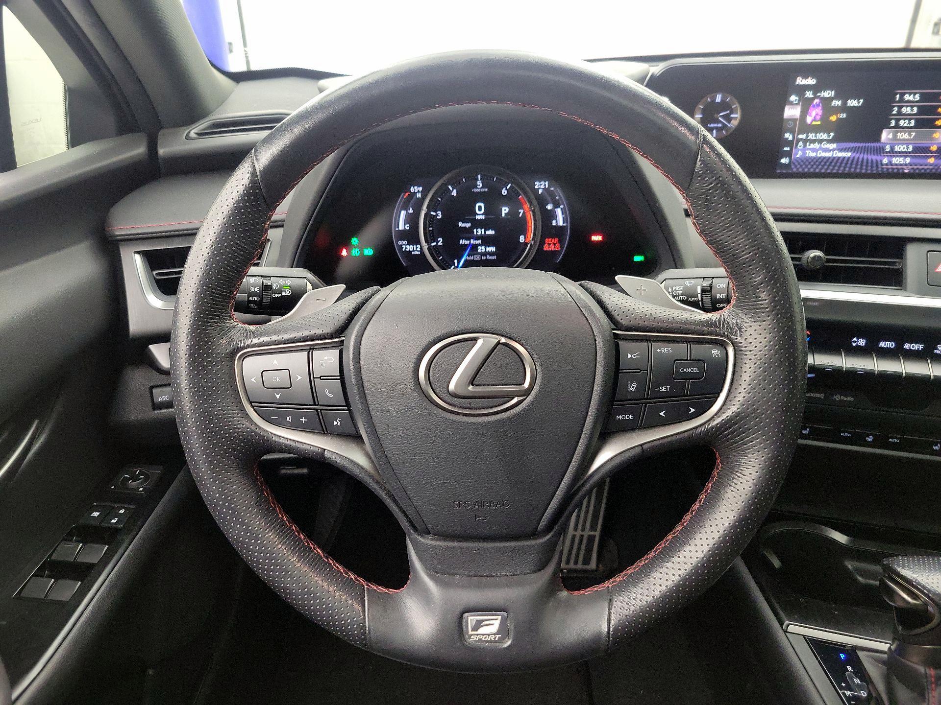 Thumbnail: 2019 Lexus UX - 10