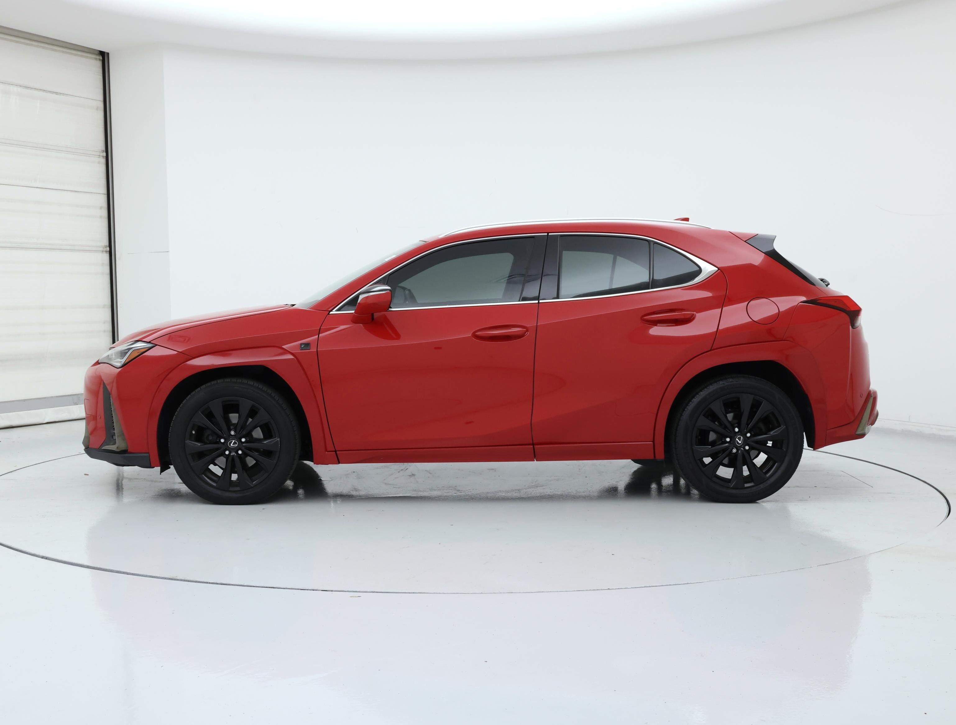 Thumbnail: 2019 Lexus UX - 3