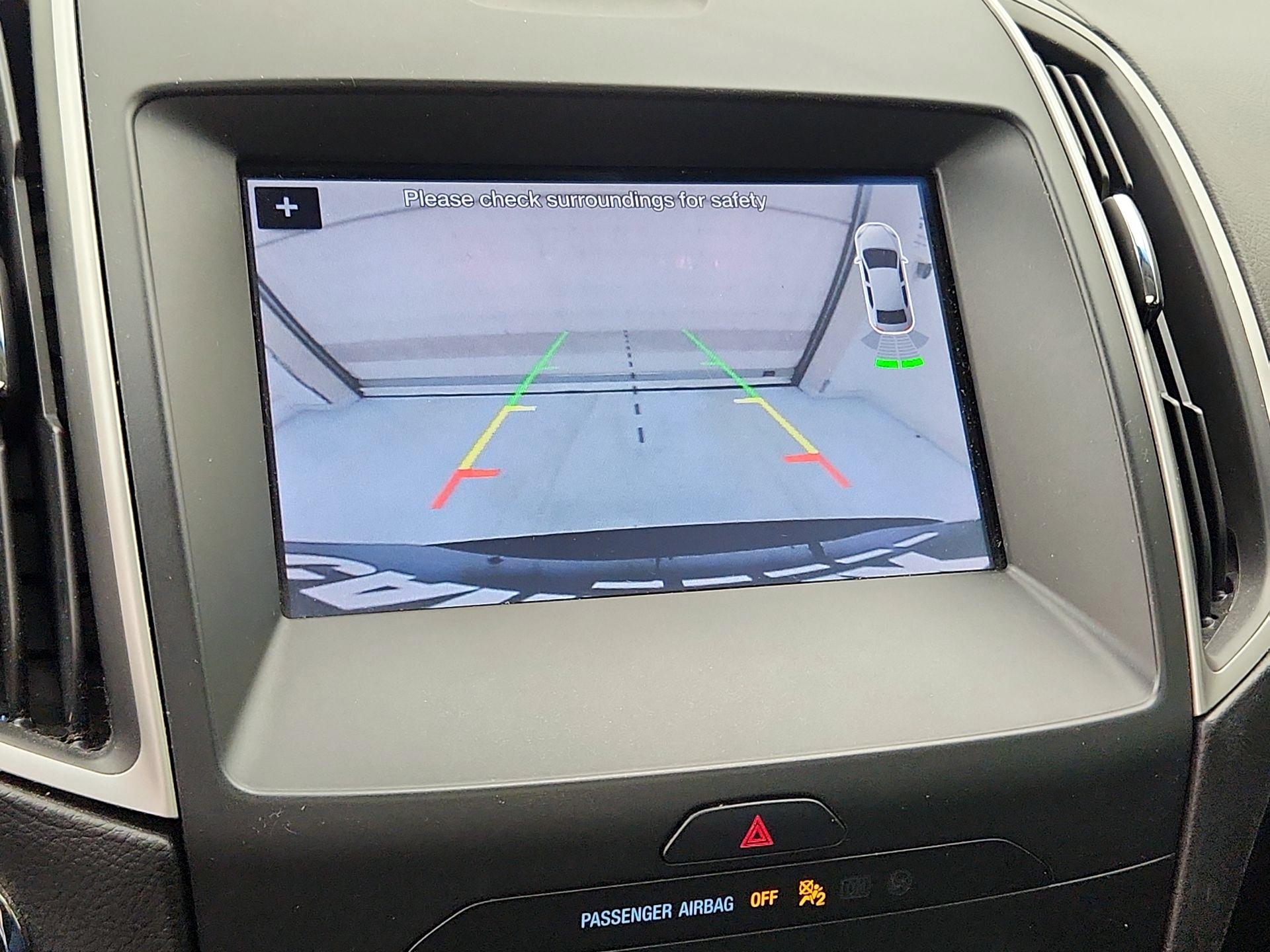 Thumbnail: 2019 Ford Edge - 15