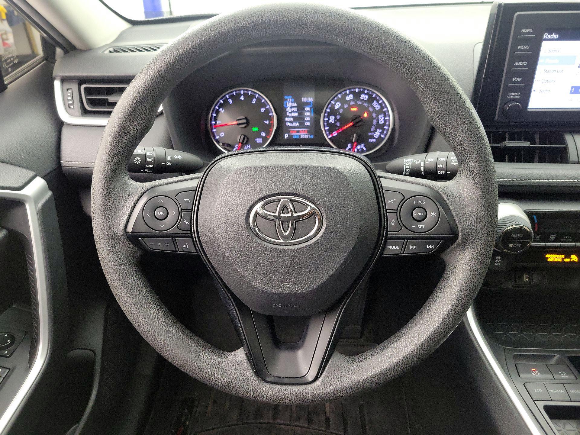 Thumbnail: 2019 Toyota RAV4 - 10