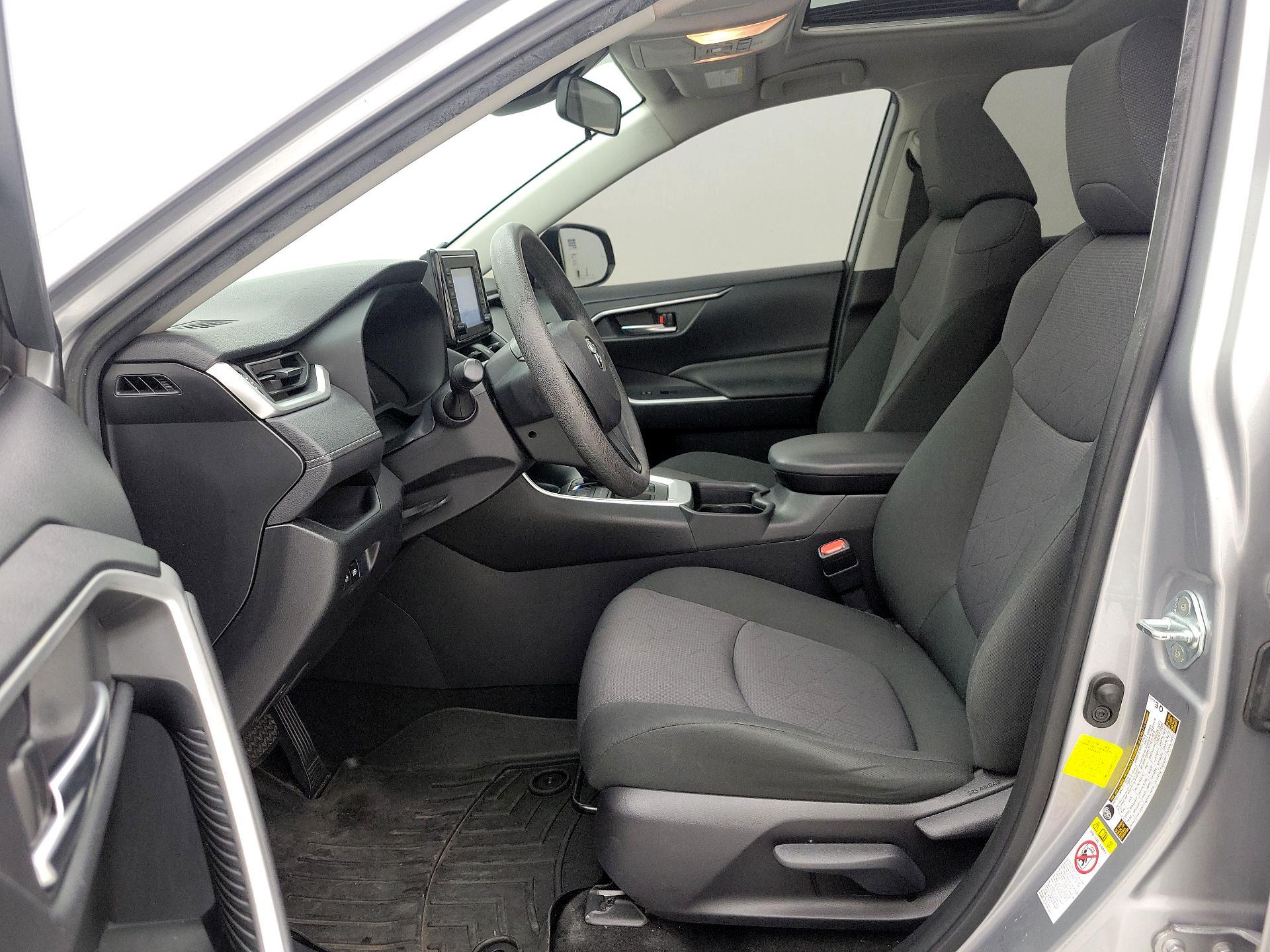 Thumbnail: 2019 Toyota RAV4 - 11