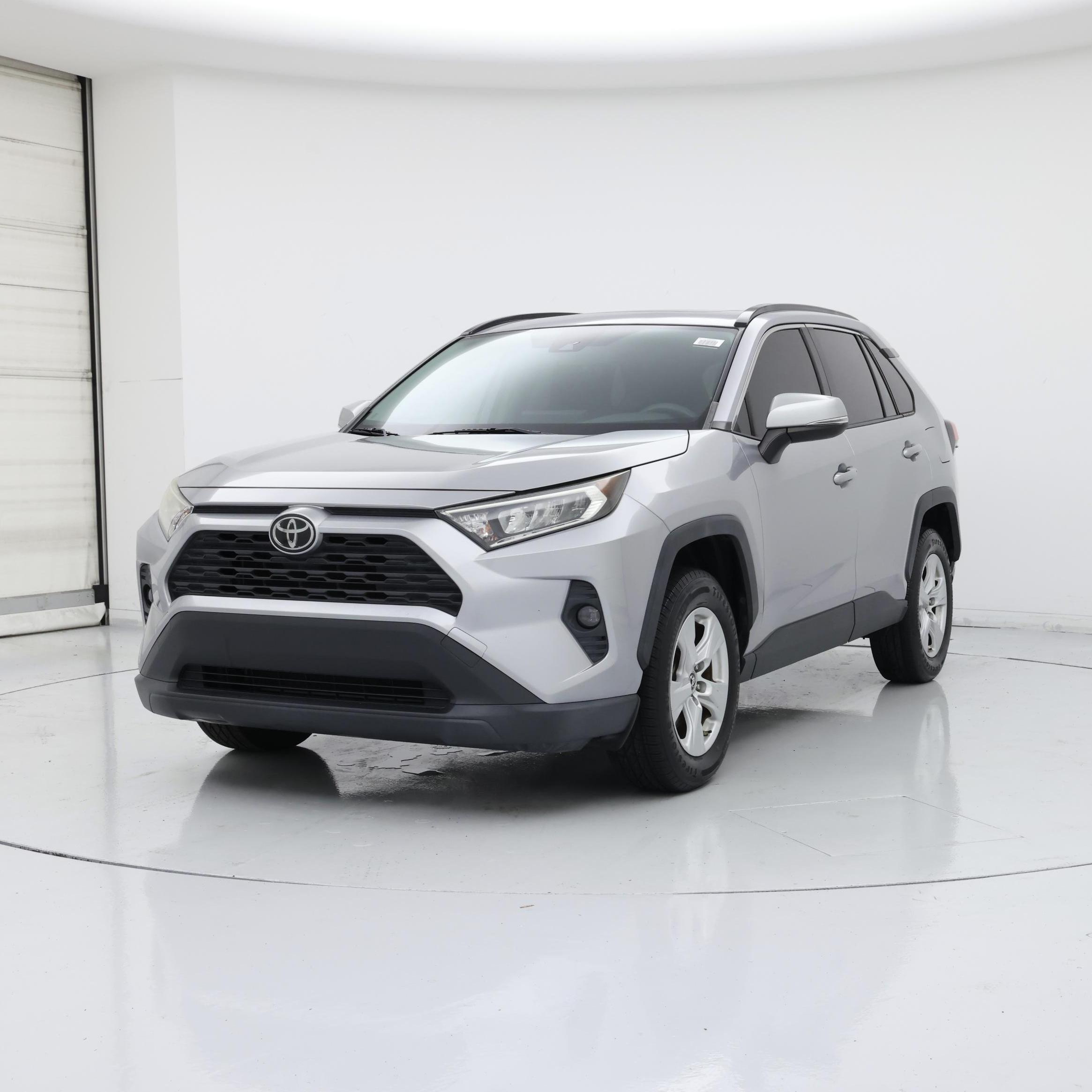 Thumbnail: 2019 Toyota RAV4 - 4