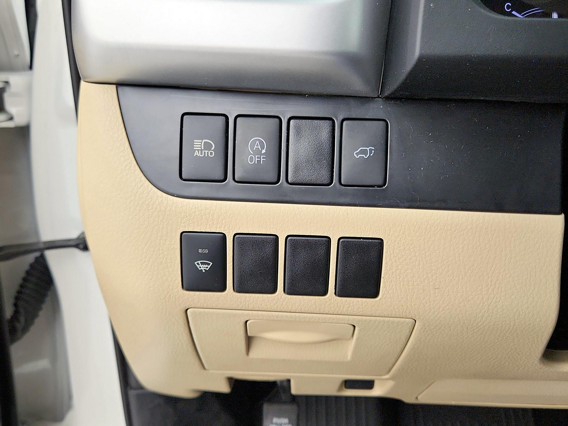 Thumbnail: 2019 Toyota Highlander - 13