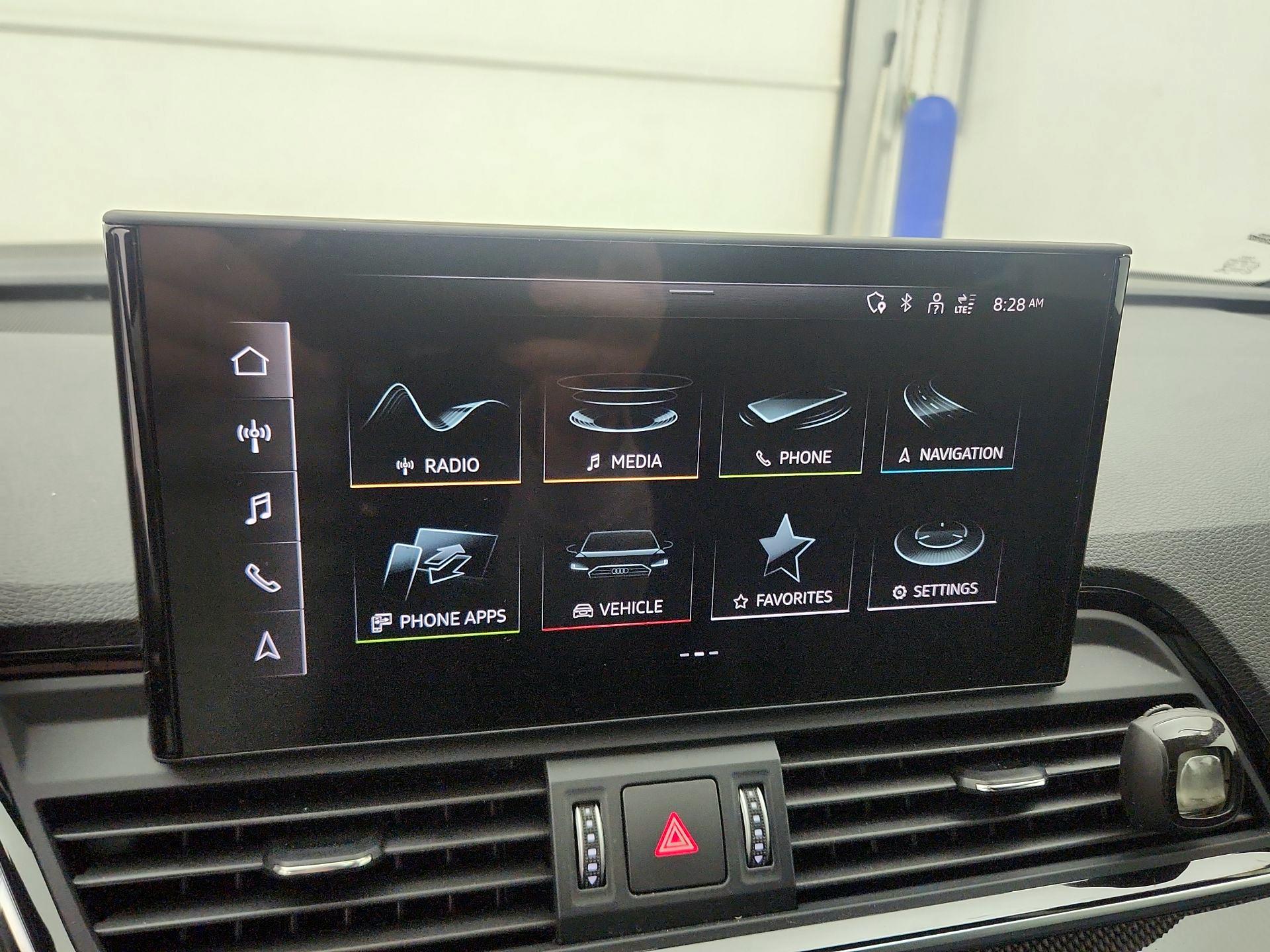 Thumbnail: 2023 Audi SQ5 - 15