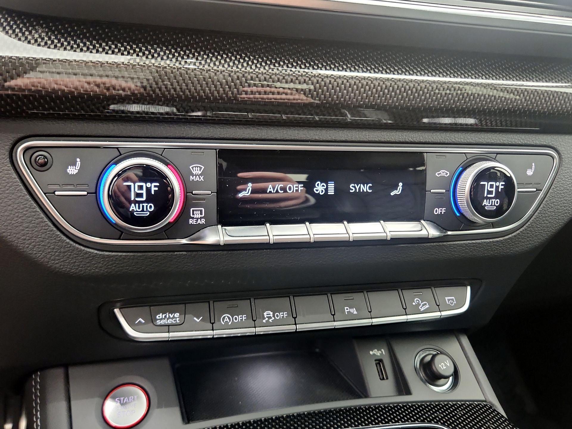 Thumbnail: 2023 Audi SQ5 - 16