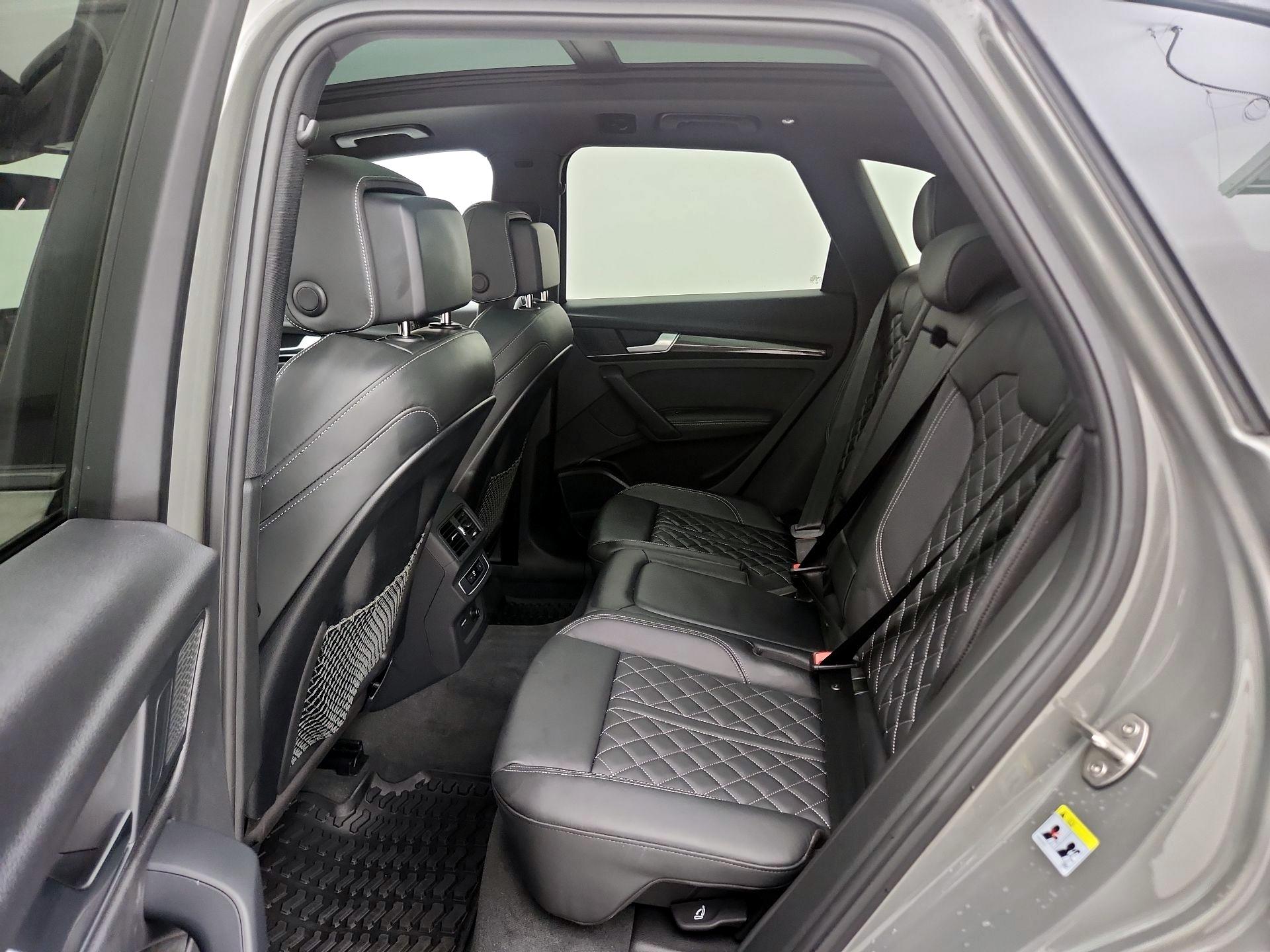 Thumbnail: 2023 Audi SQ5 - 19