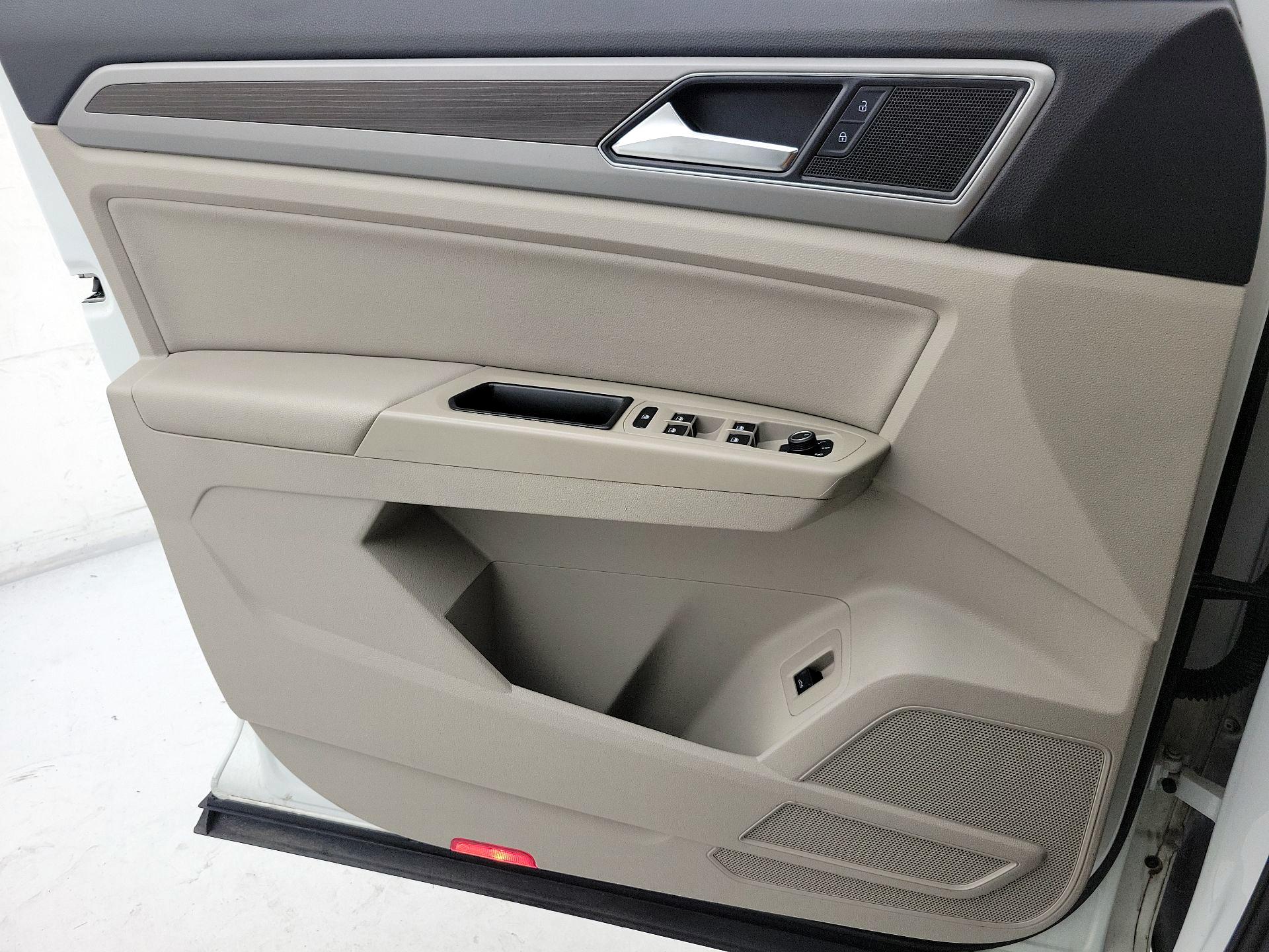 Thumbnail: 2019 Volkswagen Atlas - 12