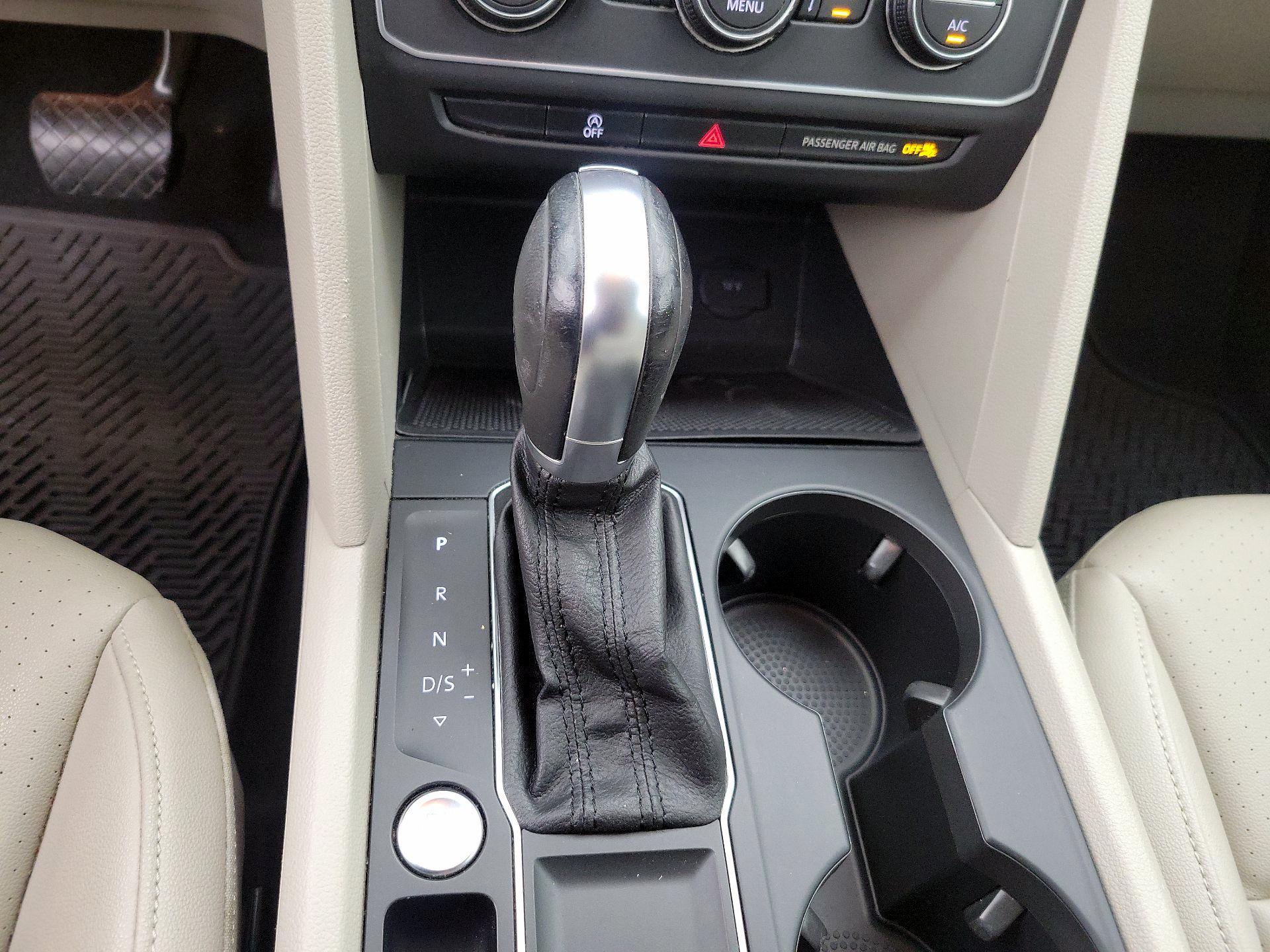 Thumbnail: 2019 Volkswagen Atlas - 17