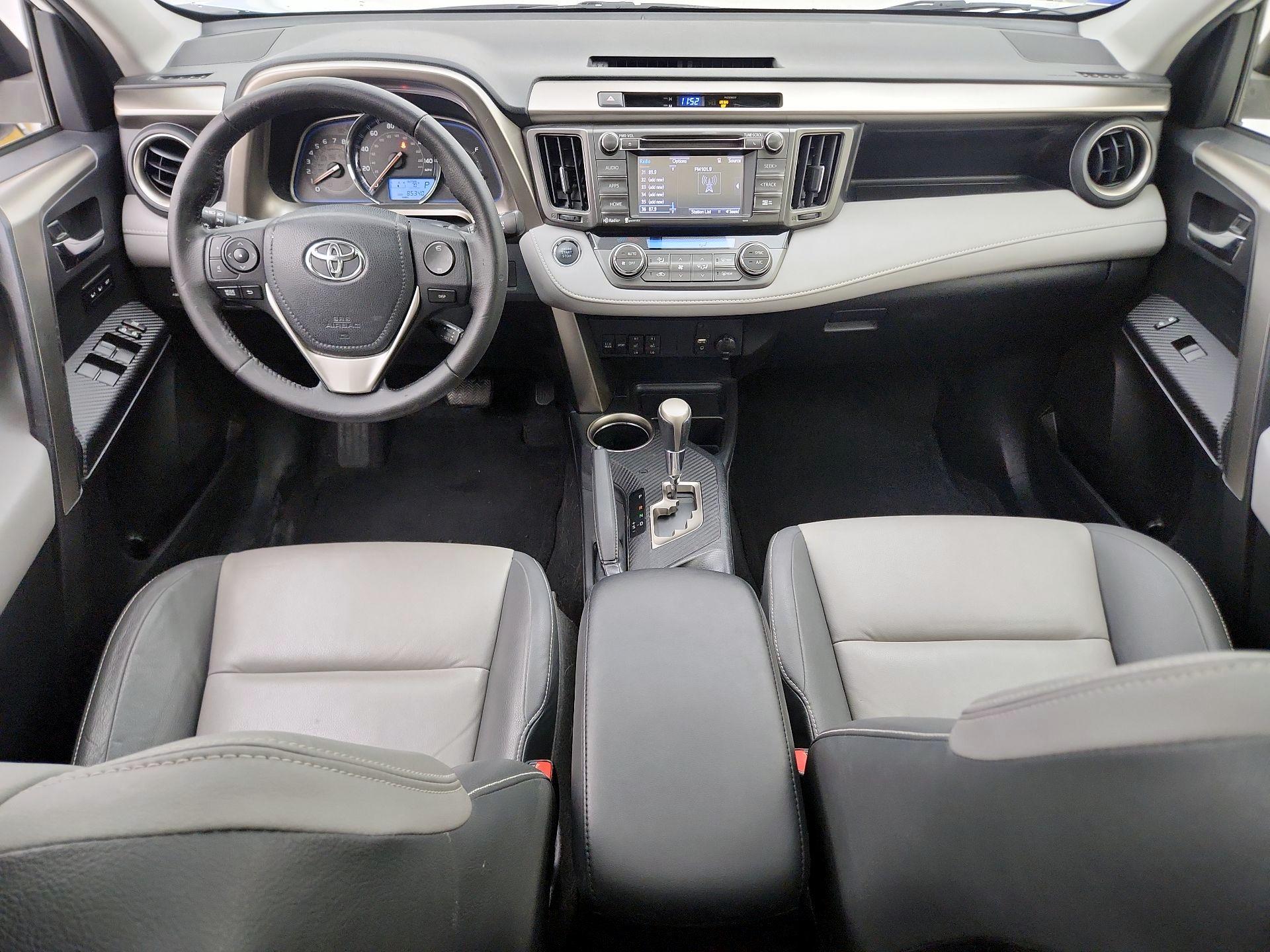 Thumbnail: 2015 Toyota RAV4 - 9