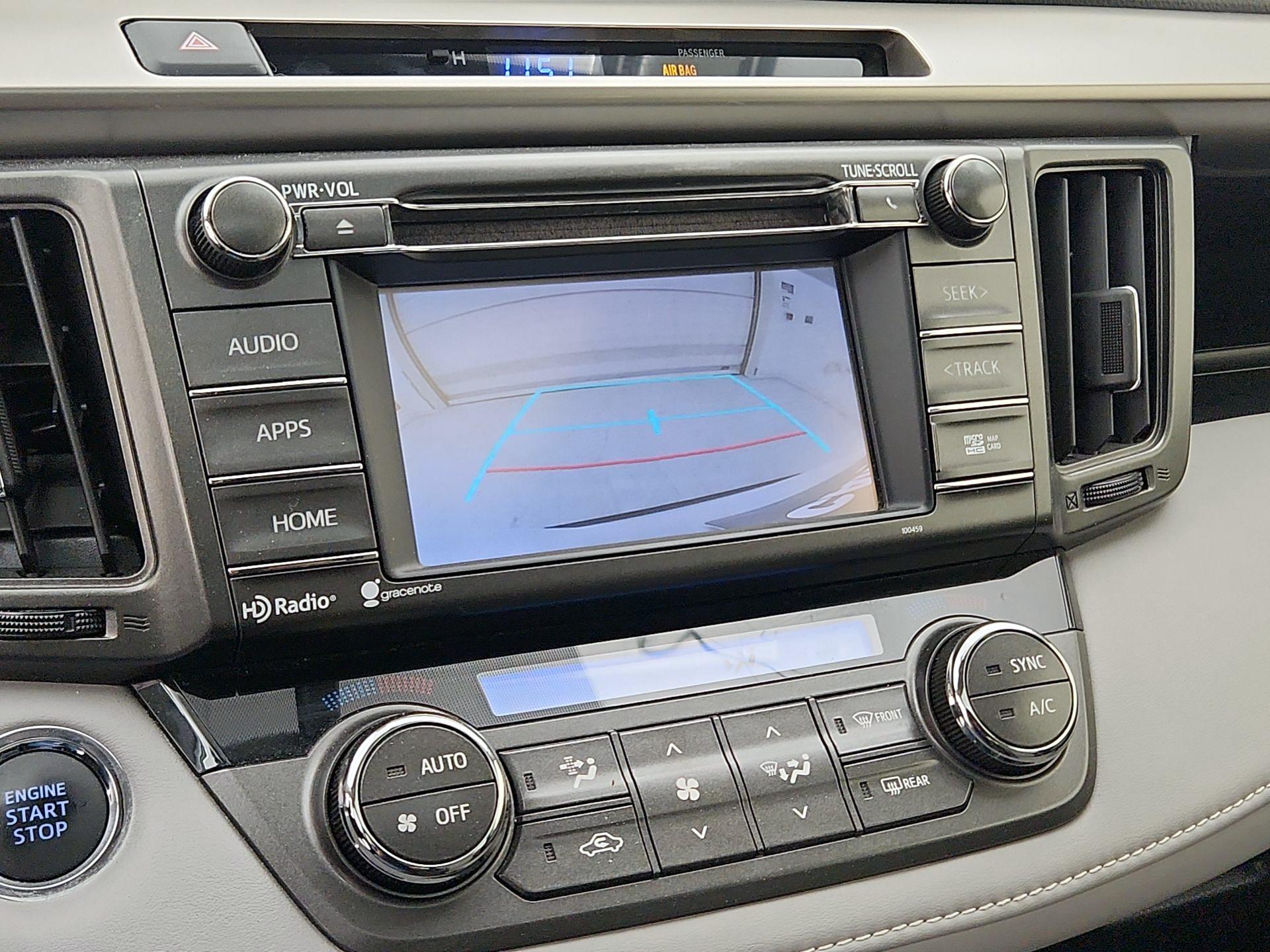 Thumbnail: 2015 Toyota RAV4 - 14