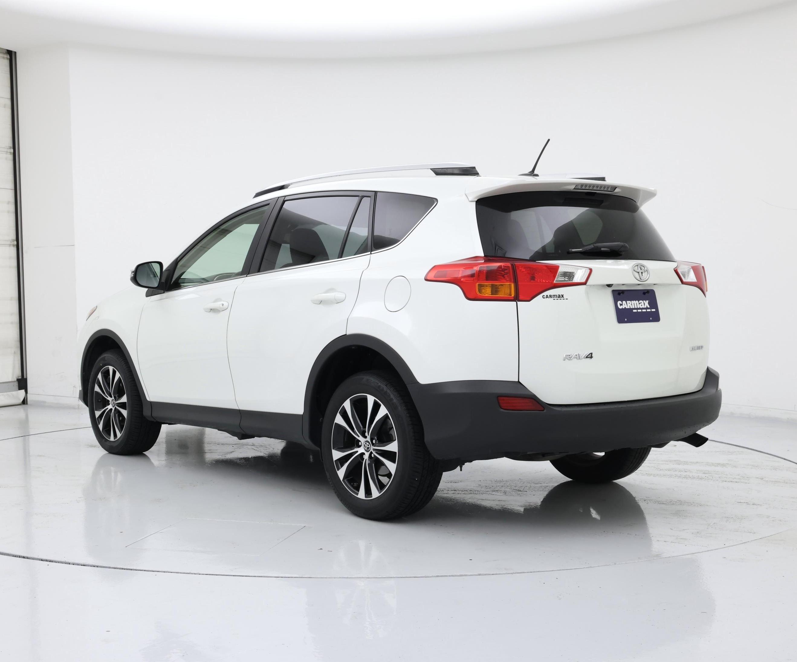 Thumbnail: 2015 Toyota RAV4 - 2