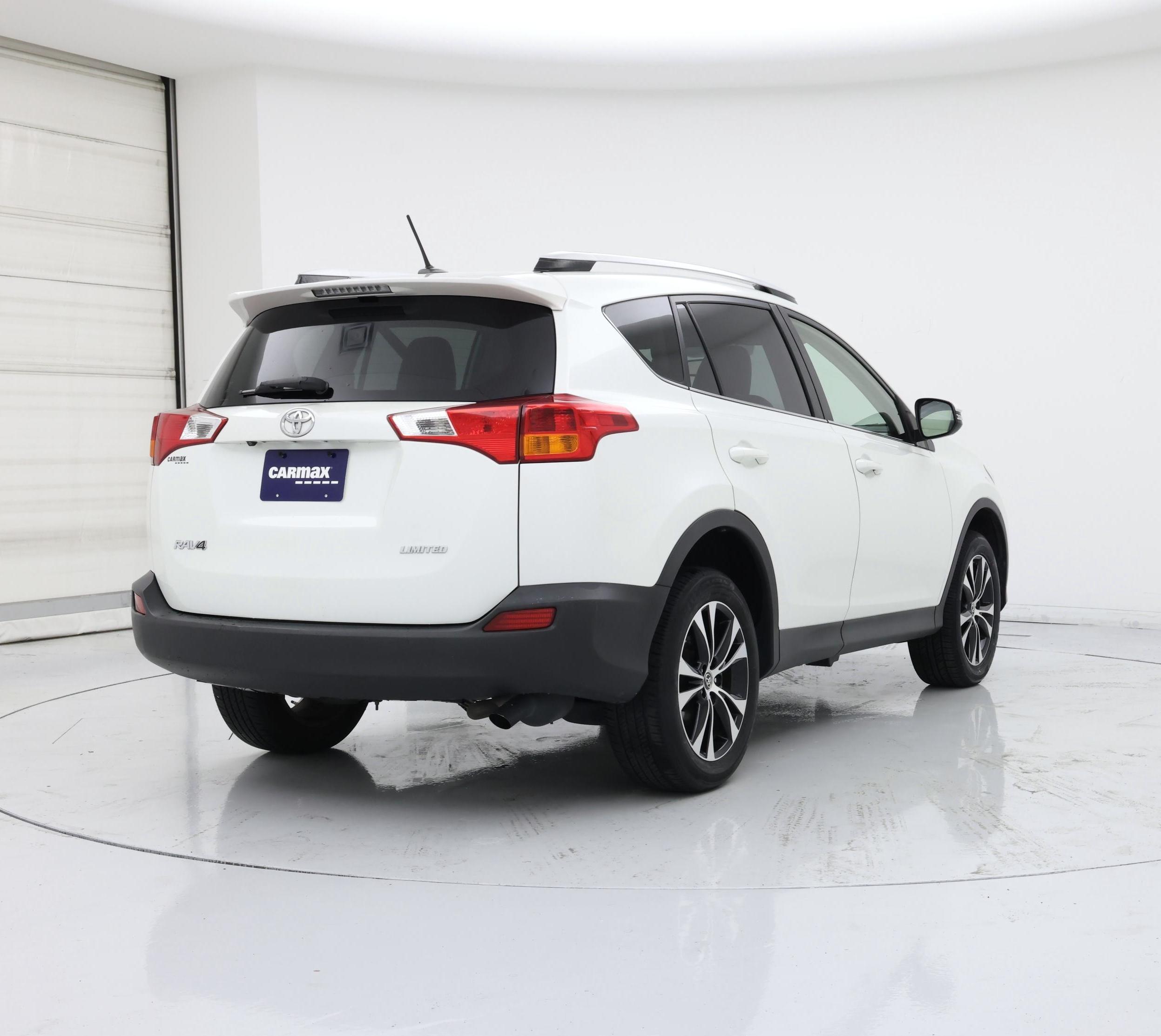 Thumbnail: 2015 Toyota RAV4 - 8