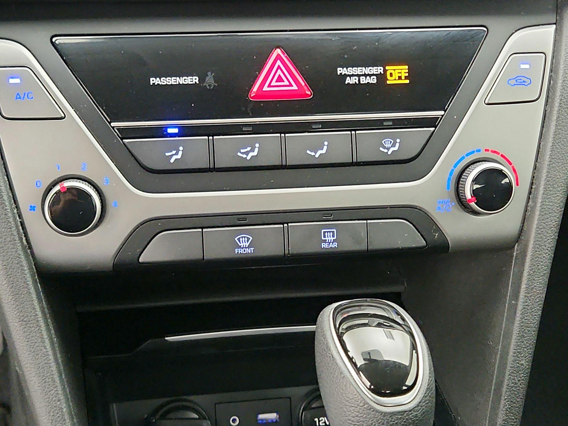 Thumbnail: 2018 Hyundai Elantra - 16