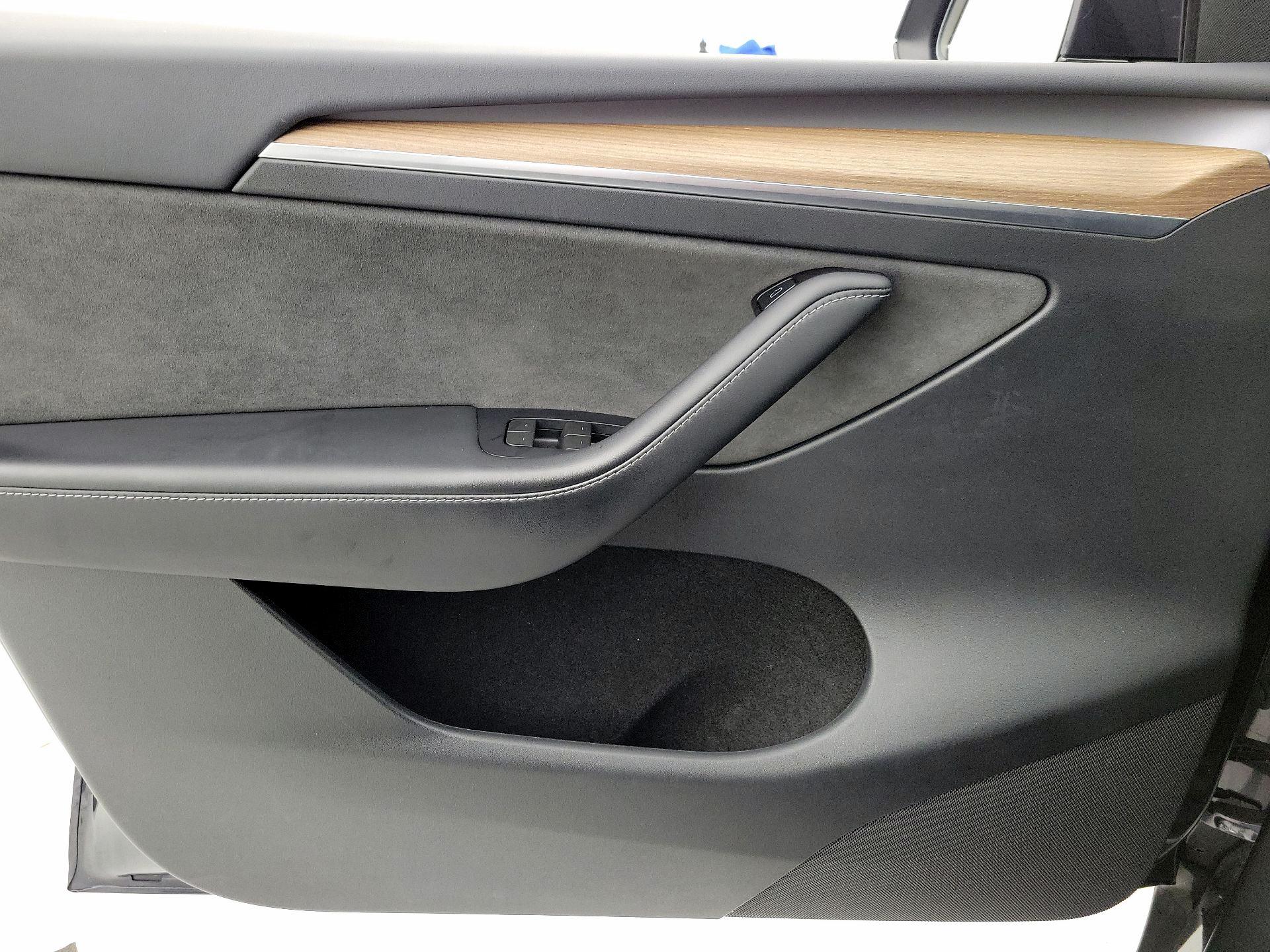 Thumbnail: 2024 Tesla Model Y - 12