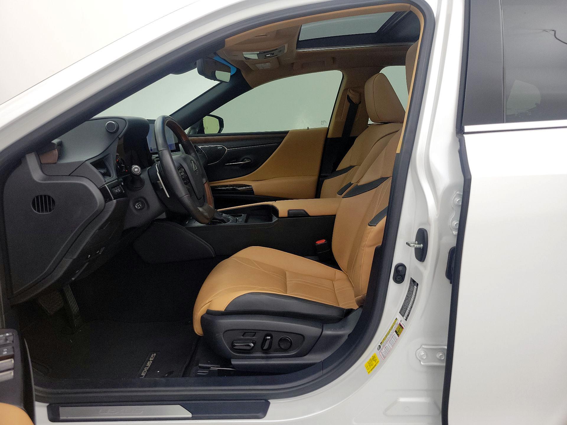 Thumbnail: 2024 Lexus ES - 11