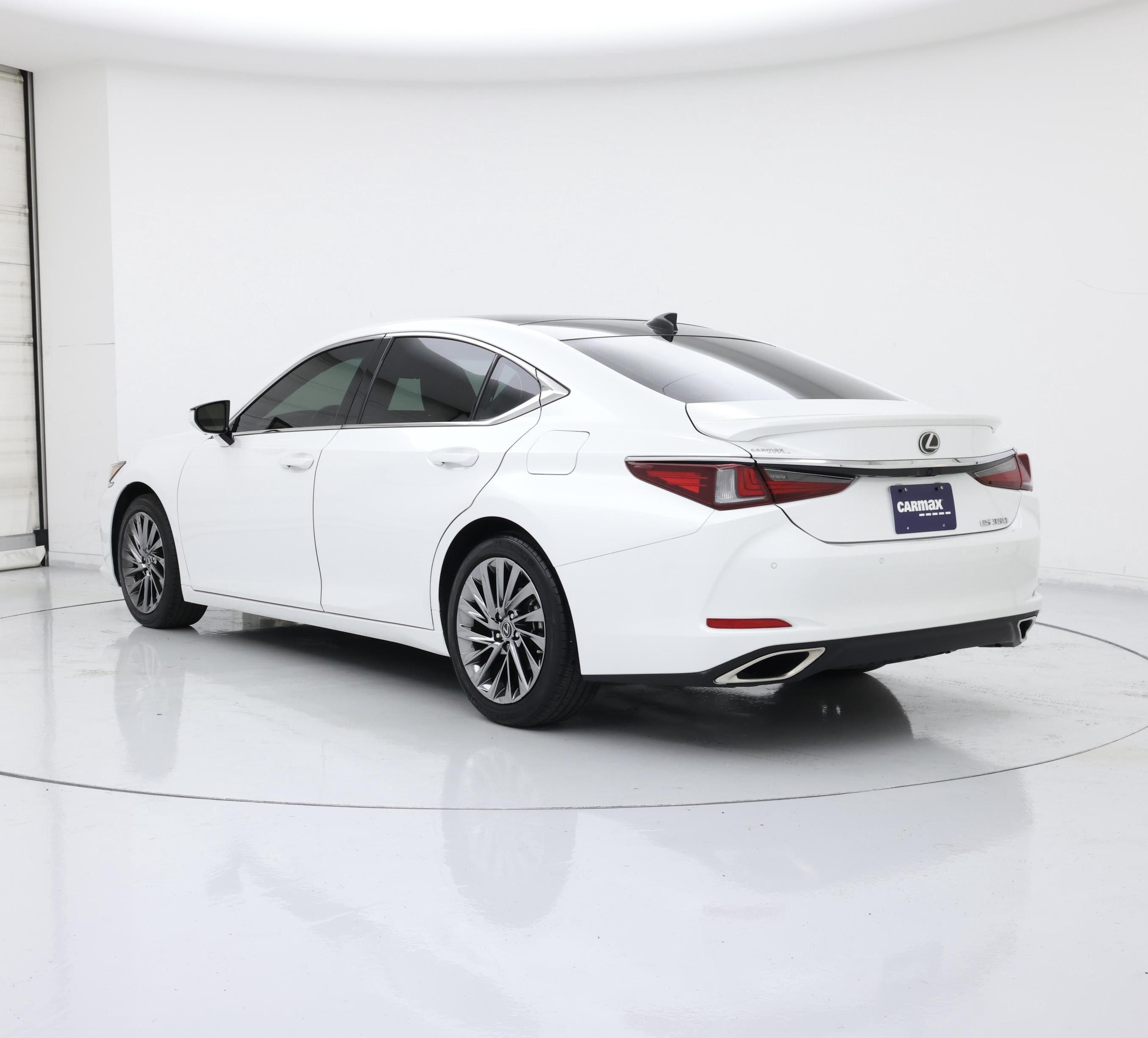 Thumbnail: 2024 Lexus ES - 2