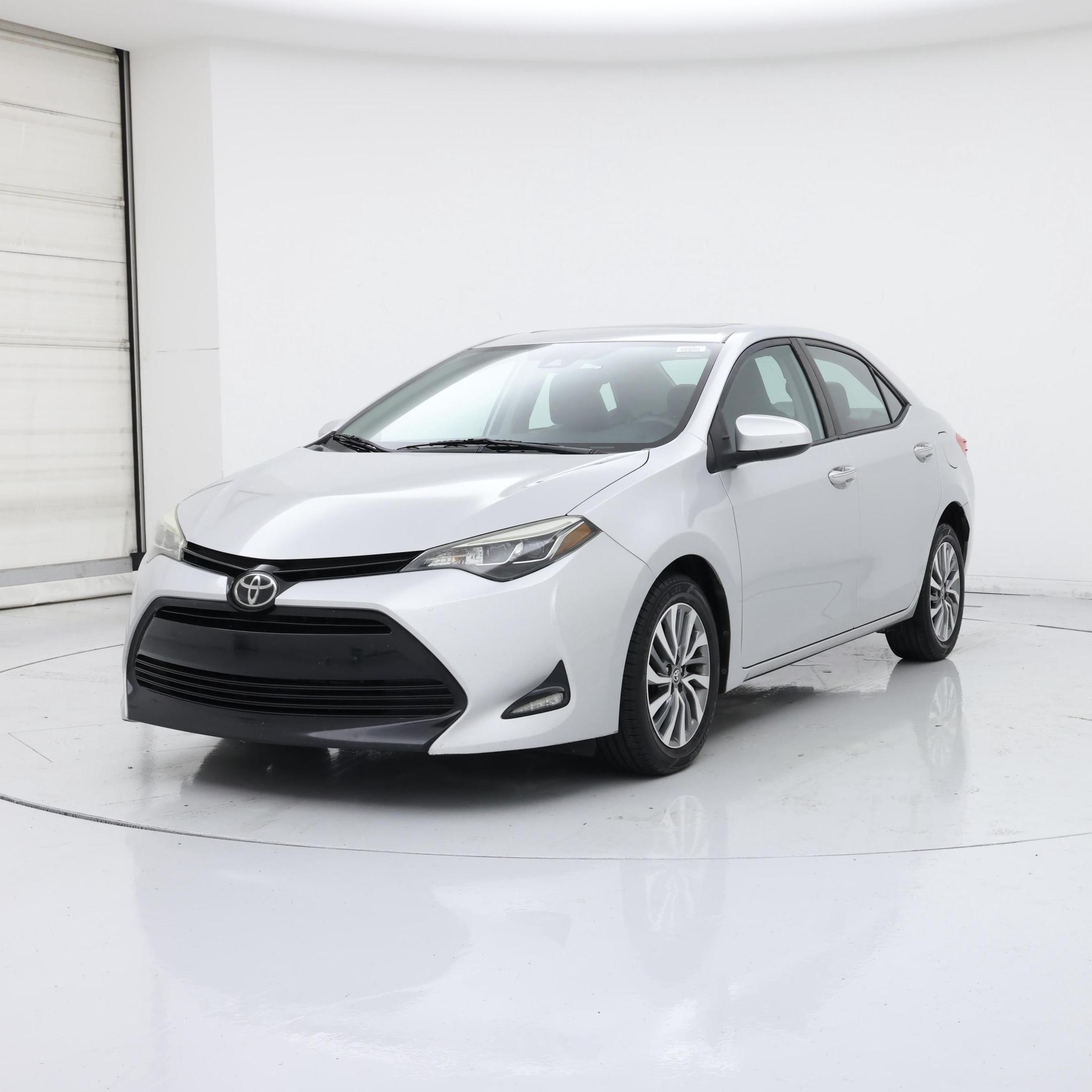 Thumbnail: 2017 Toyota Corolla - 4