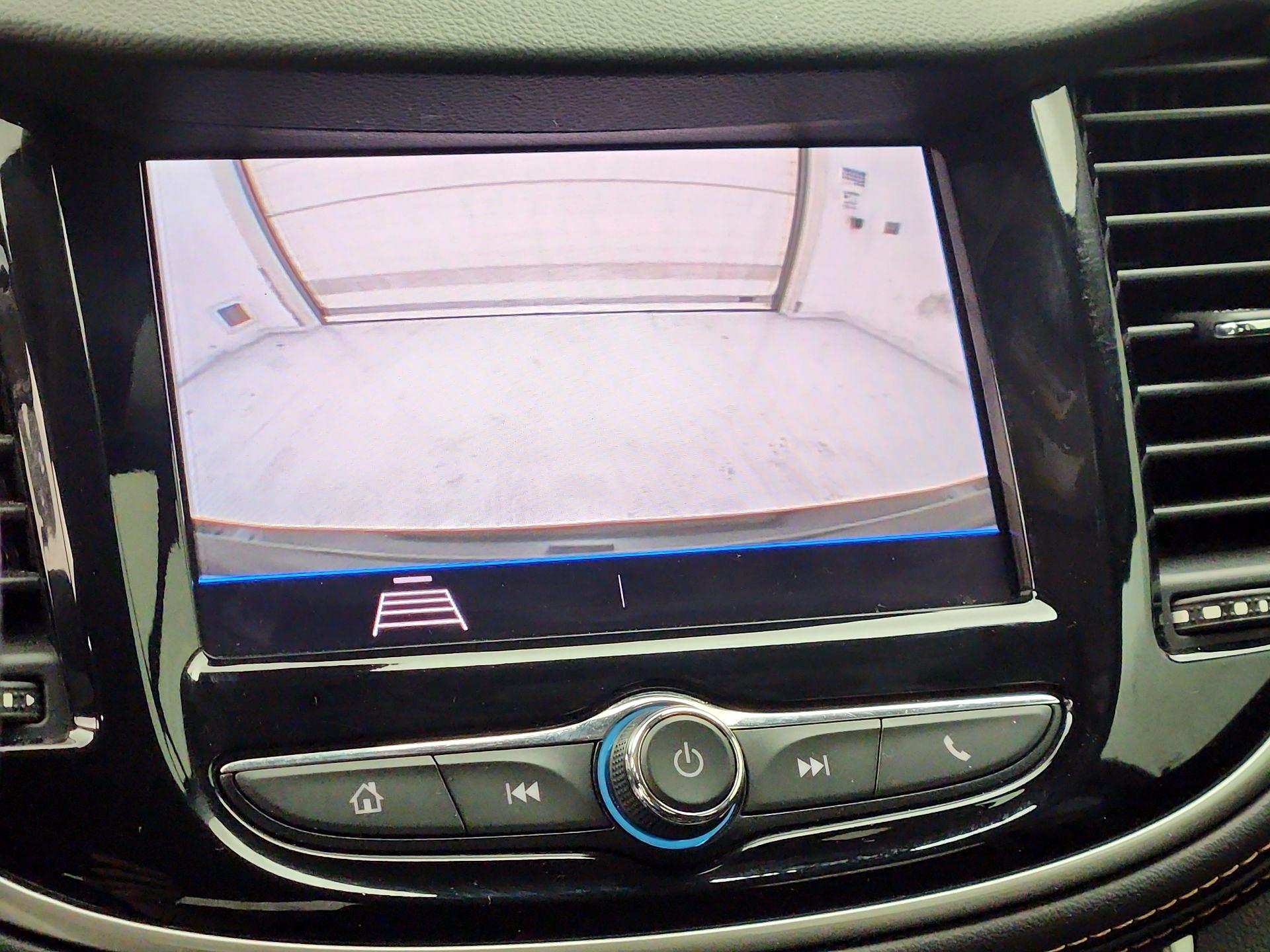 Thumbnail: 2020 Chevrolet Trax - 14