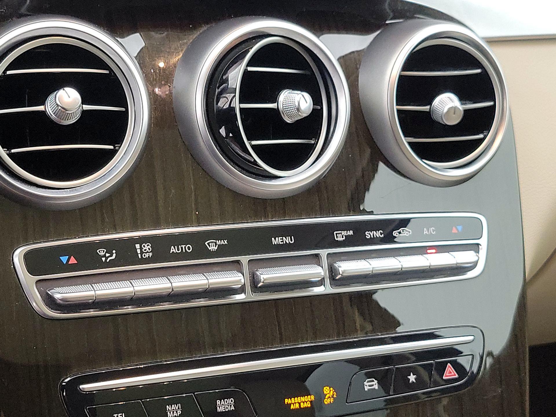 Thumbnail: 2020 Mercedes-Benz GLC - 16