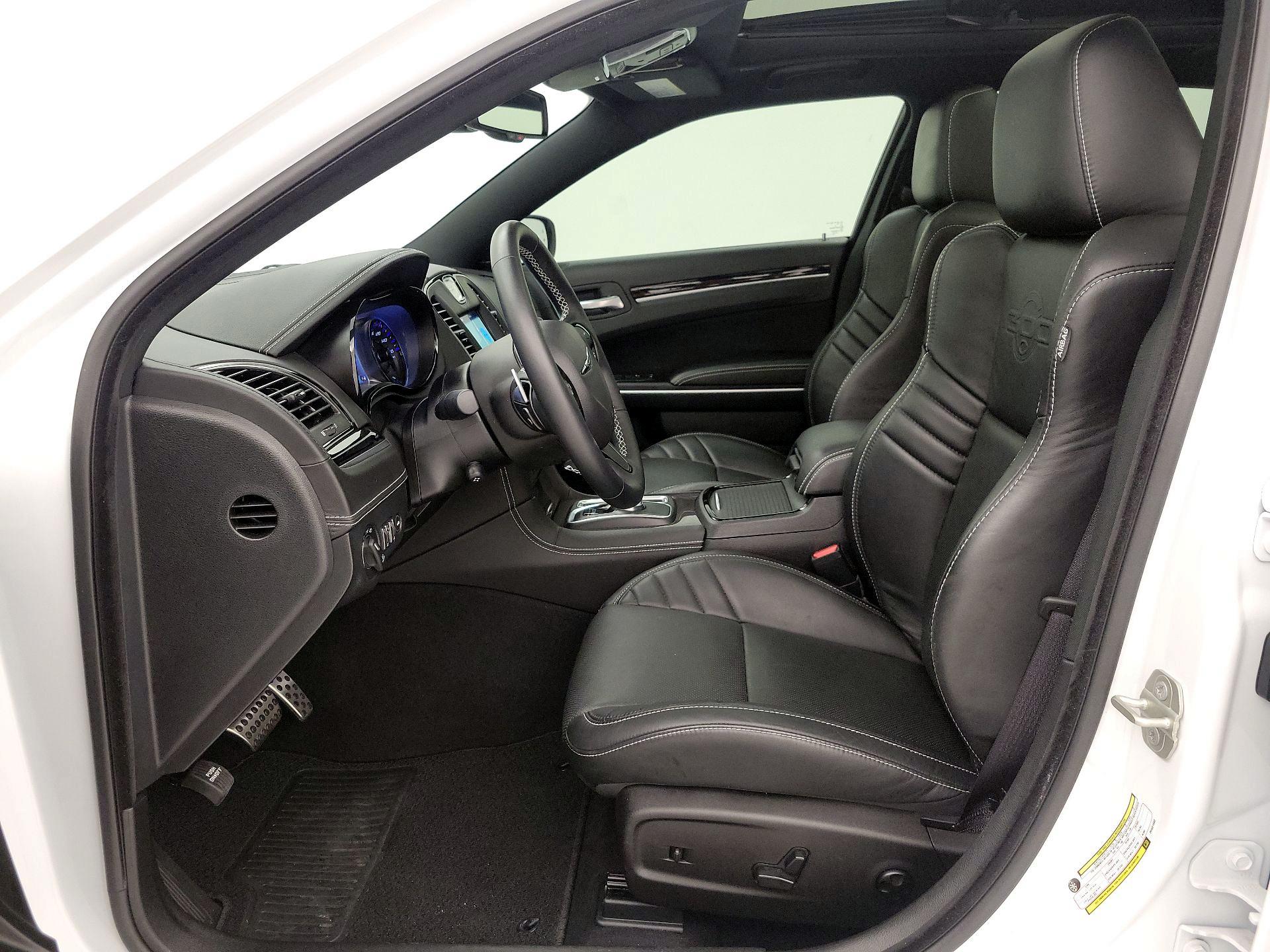 Thumbnail: 2023 Chrysler 300 - 11