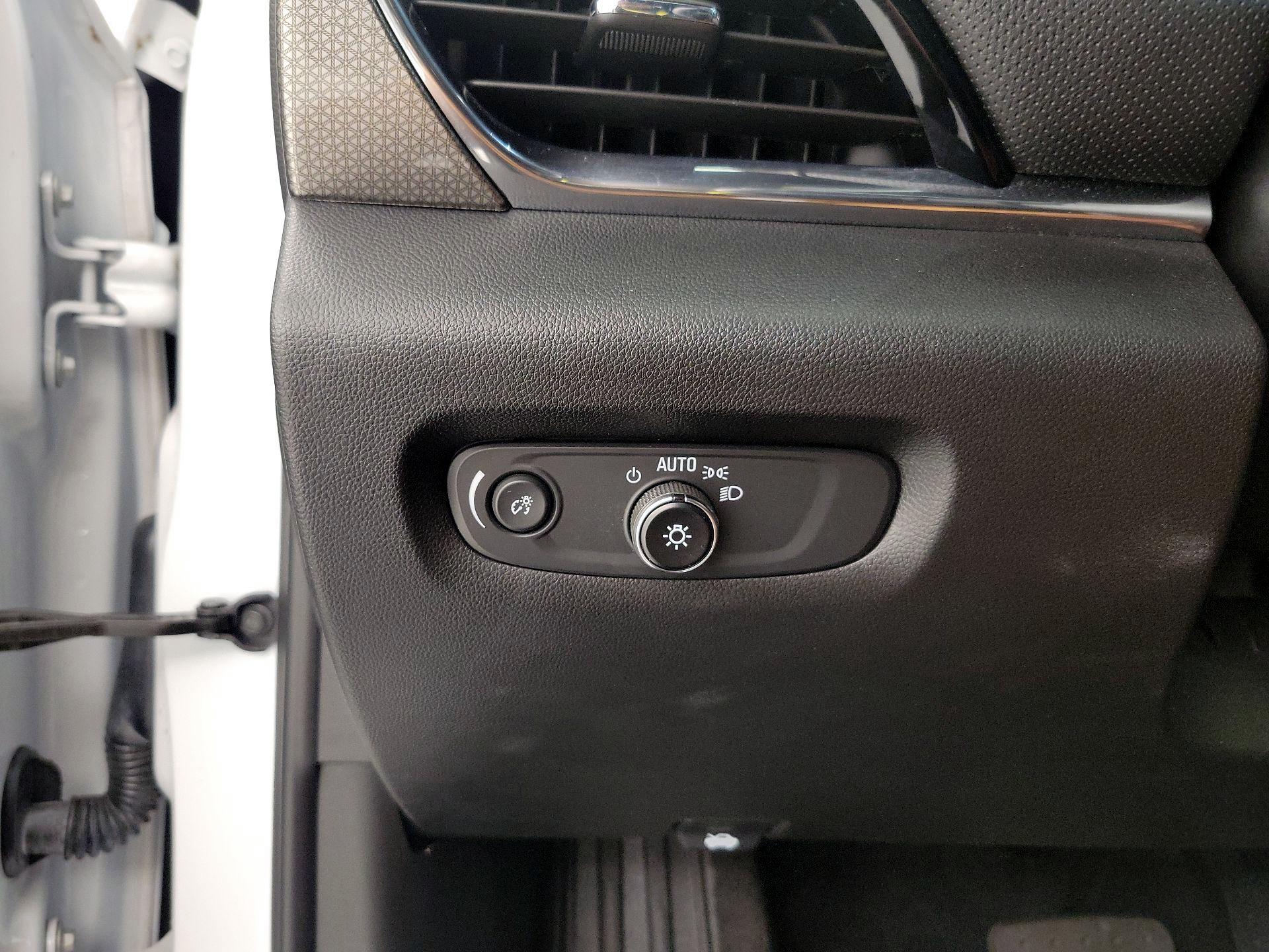 Thumbnail: 2023 Chevrolet Traverse - 13