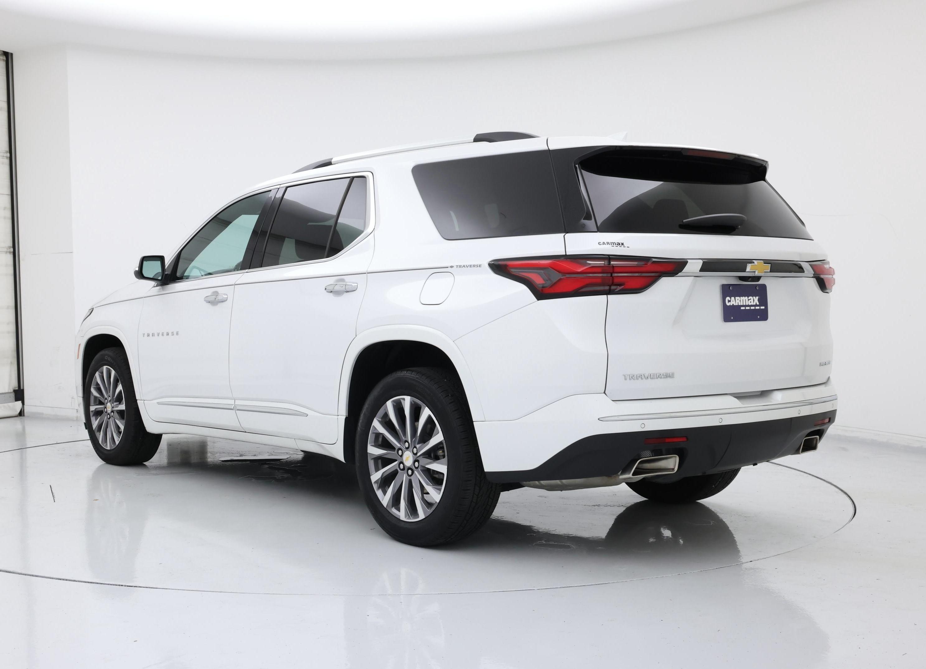 Thumbnail: 2023 Chevrolet Traverse - 2
