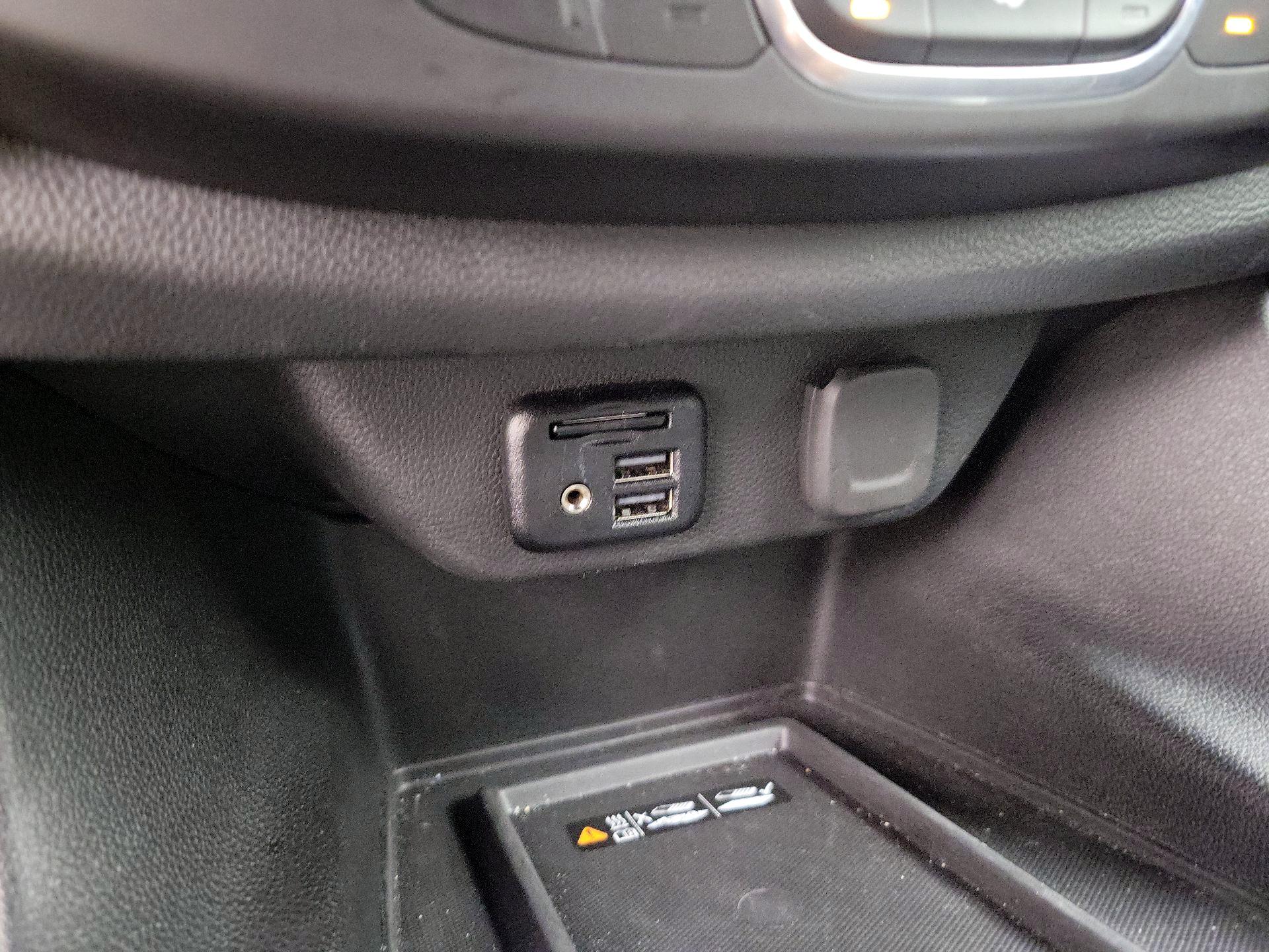 Thumbnail: 2023 Chevrolet Traverse - 19