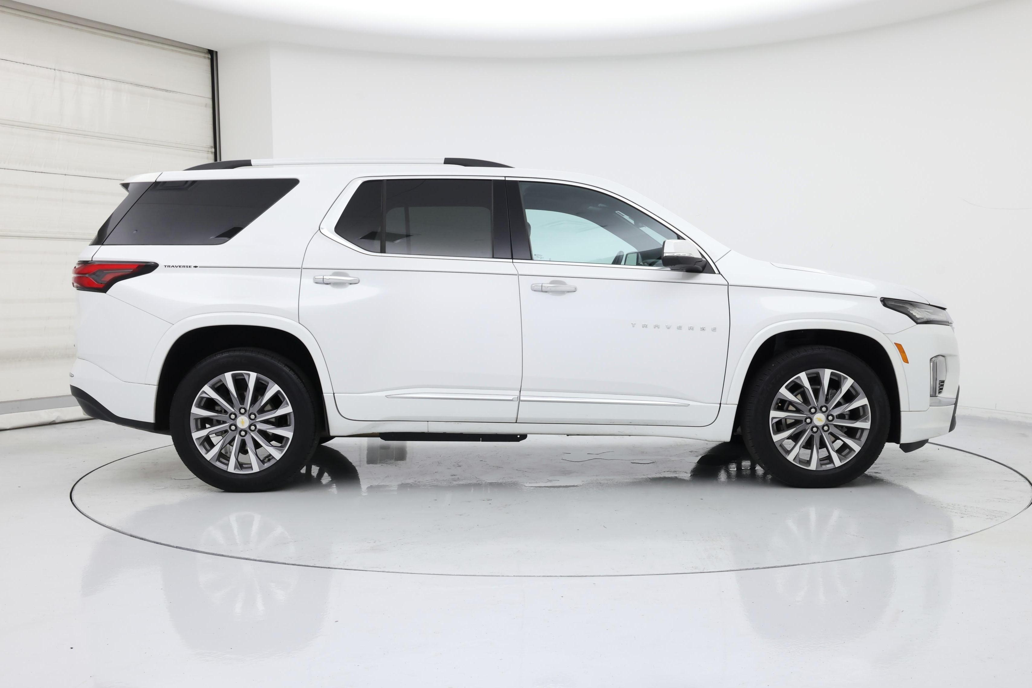 Thumbnail: 2023 Chevrolet Traverse - 7