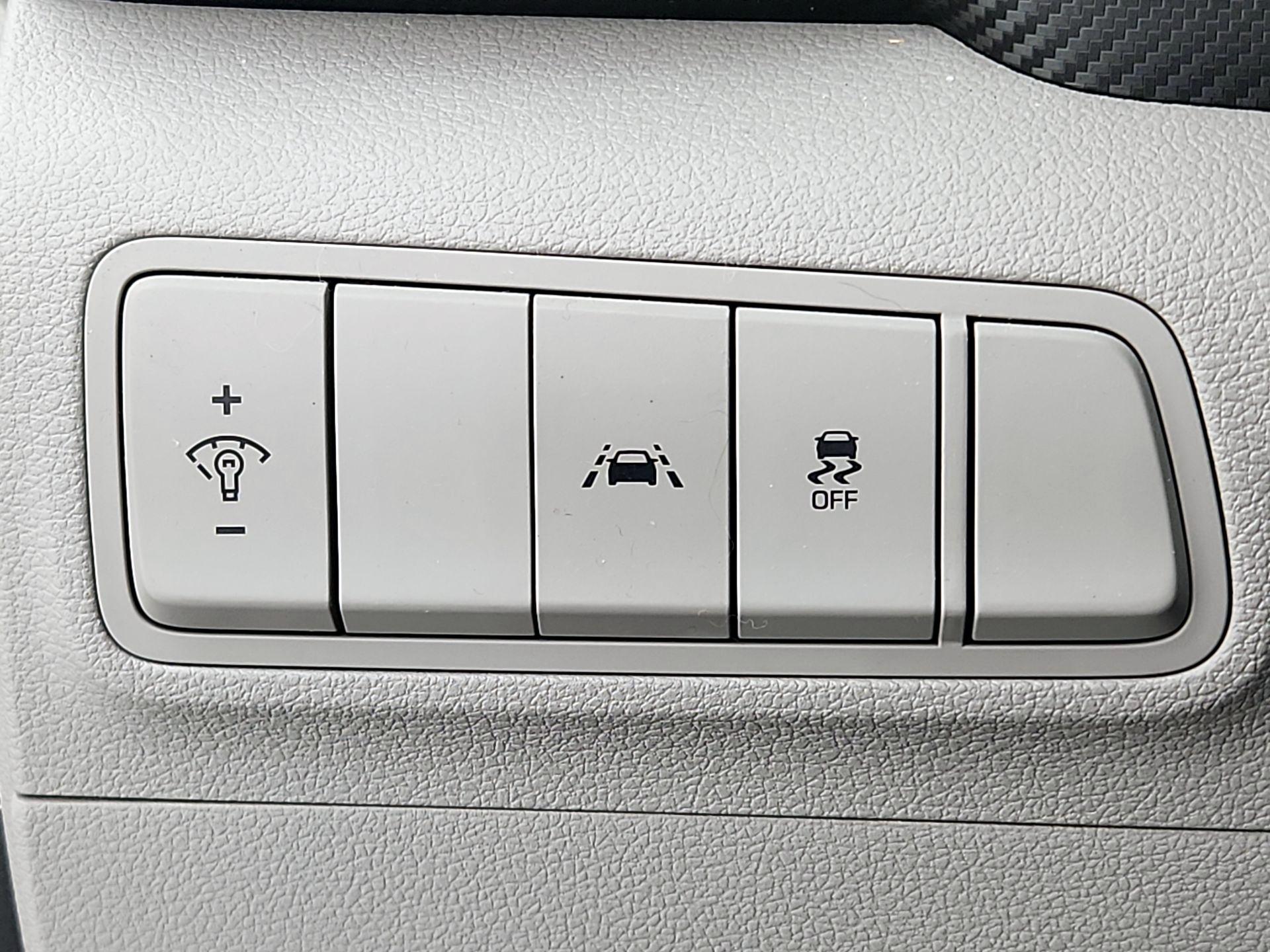 Thumbnail: 2020 Hyundai Tucson - 13