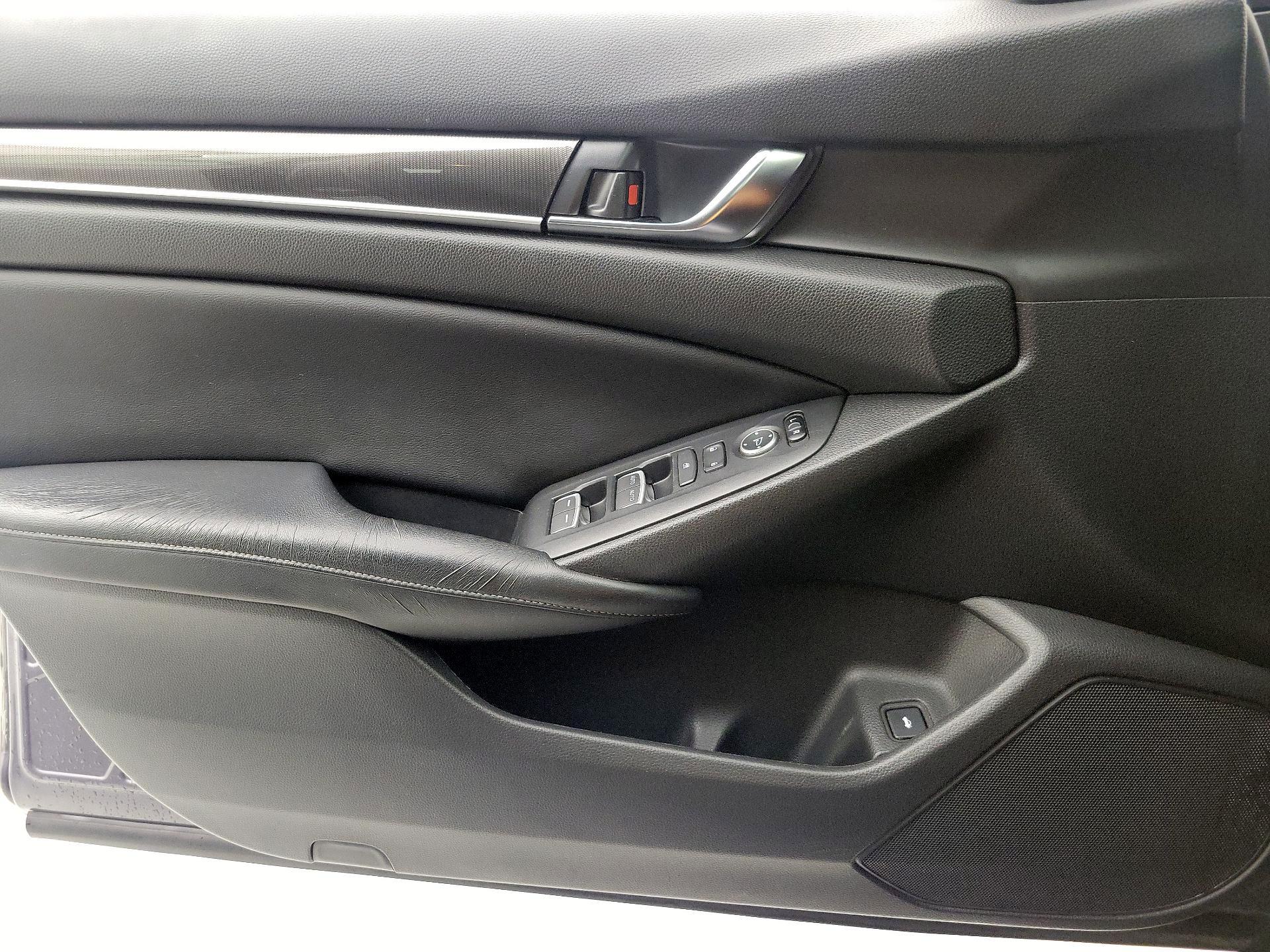 Thumbnail: 2018 Honda Accord - 12