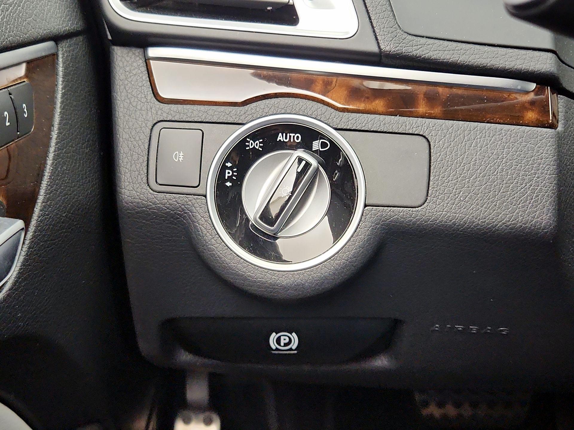 Thumbnail: 2015 Mercedes-Benz E-Class - 13