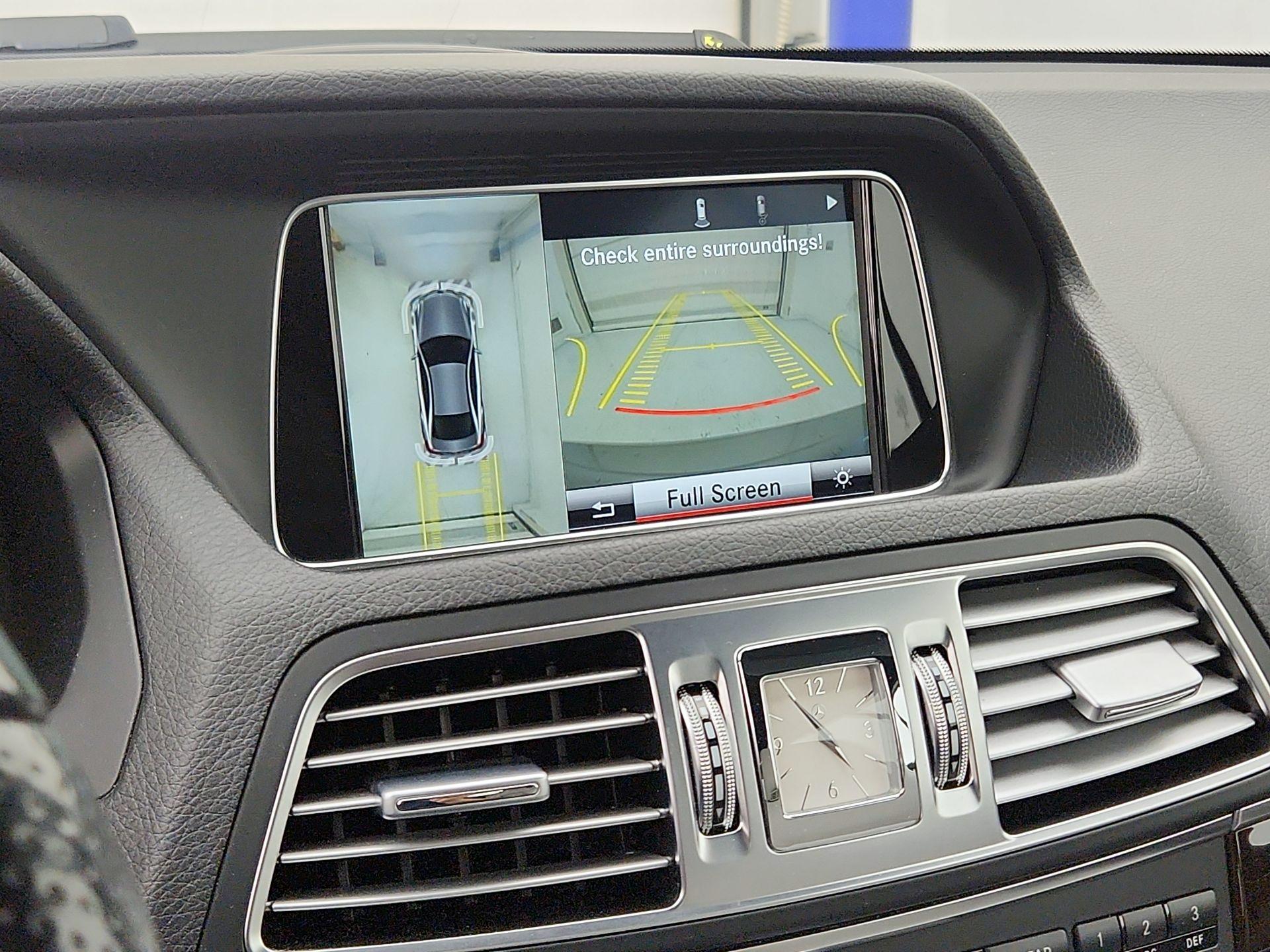 Thumbnail: 2015 Mercedes-Benz E-Class - 15