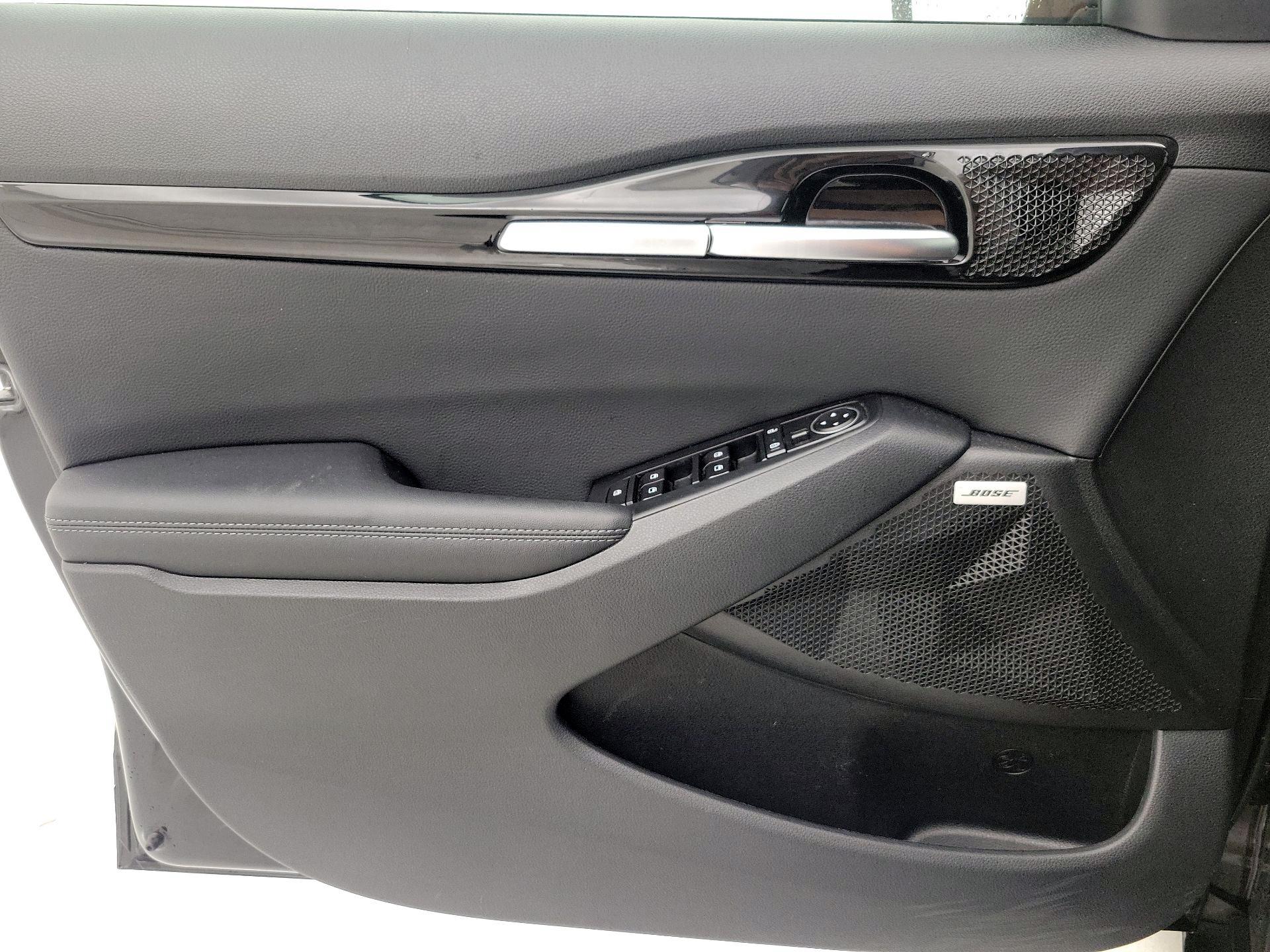 Thumbnail: 2023 Kia Seltos - 12