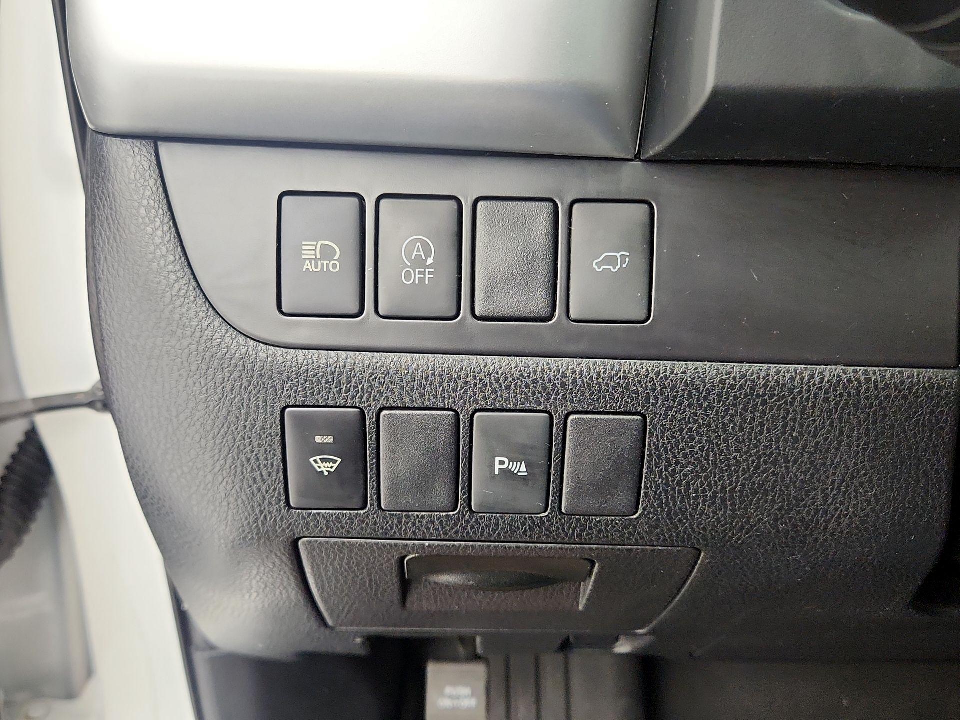 Thumbnail: 2019 Toyota Highlander - 13