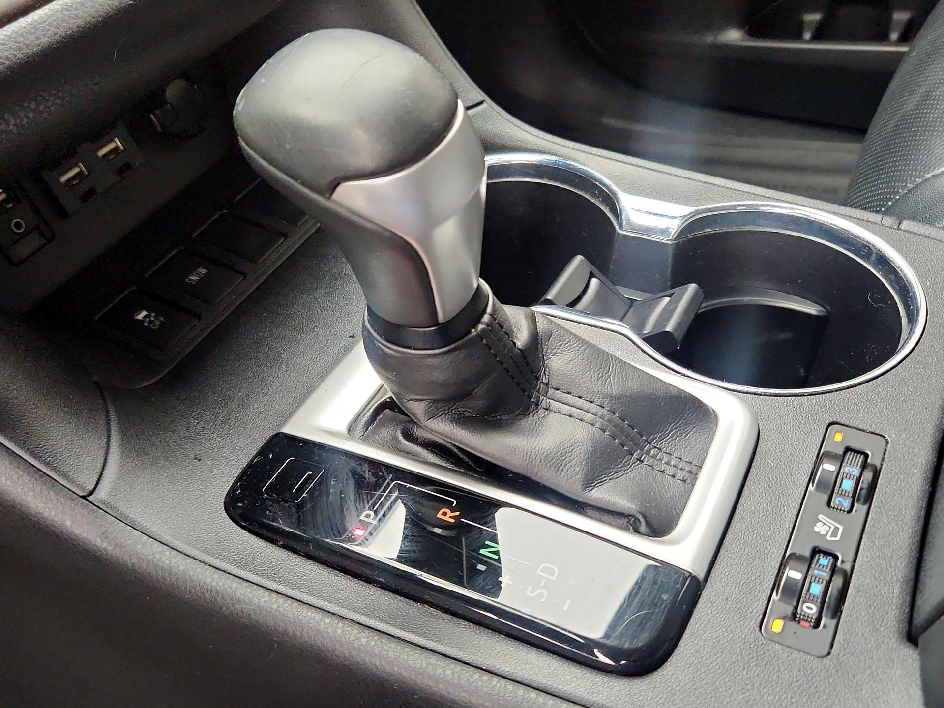 Thumbnail: 2019 Toyota Highlander - 18