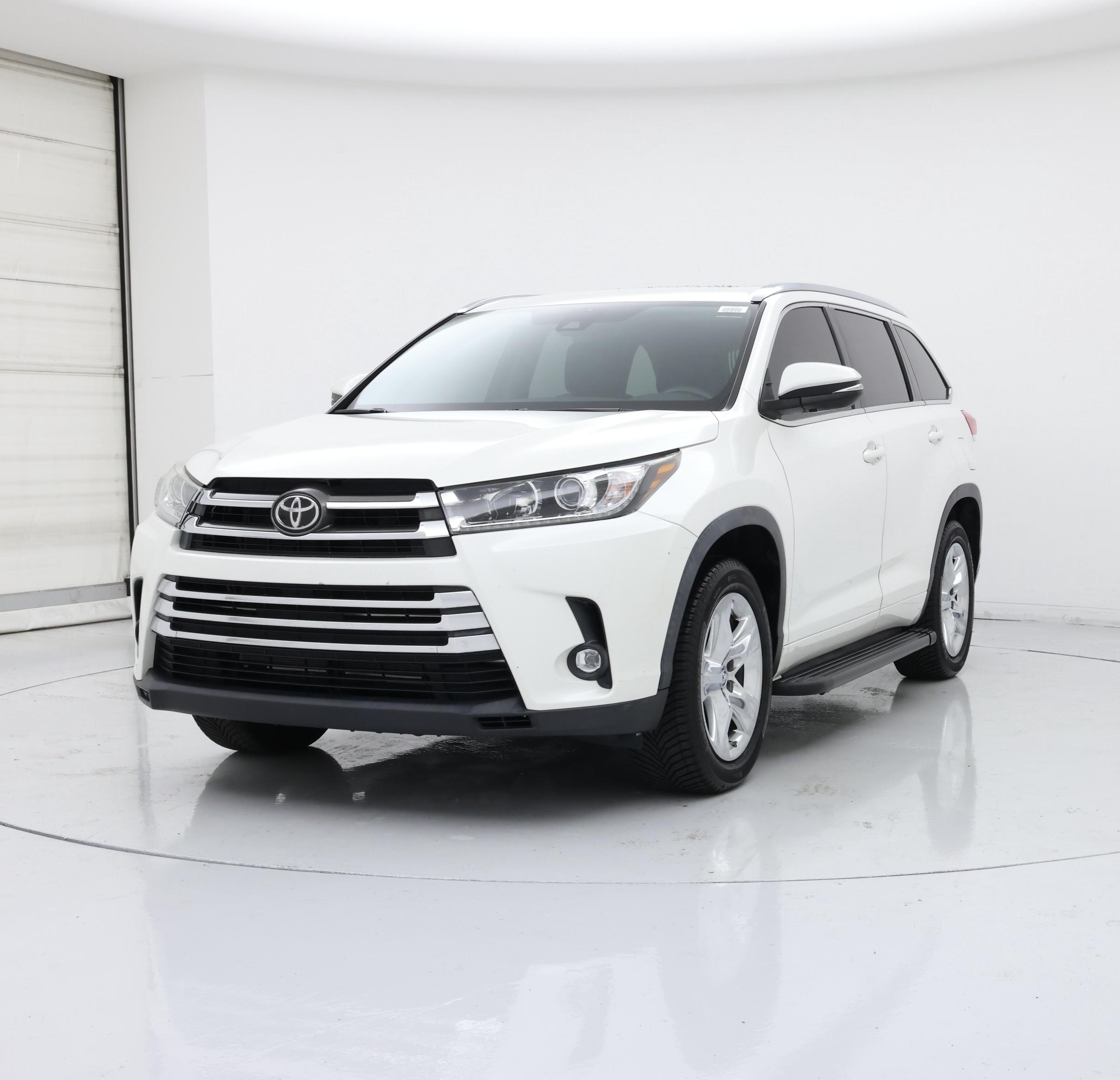 Thumbnail: 2019 Toyota Highlander - 4