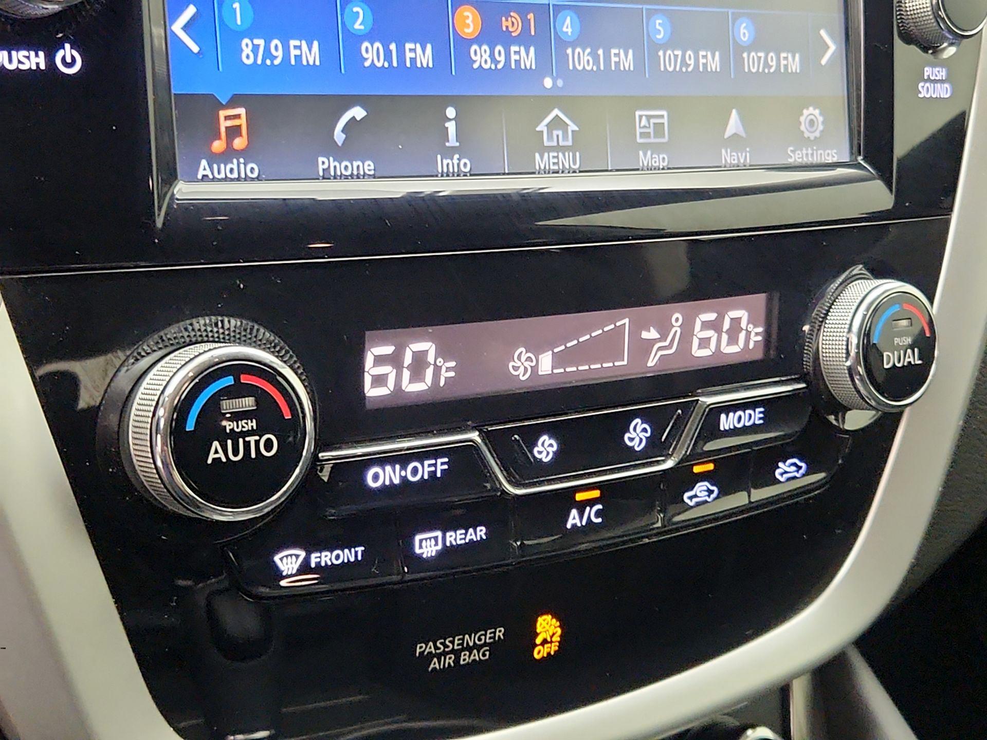 Thumbnail: 2017 Nissan Murano - 17