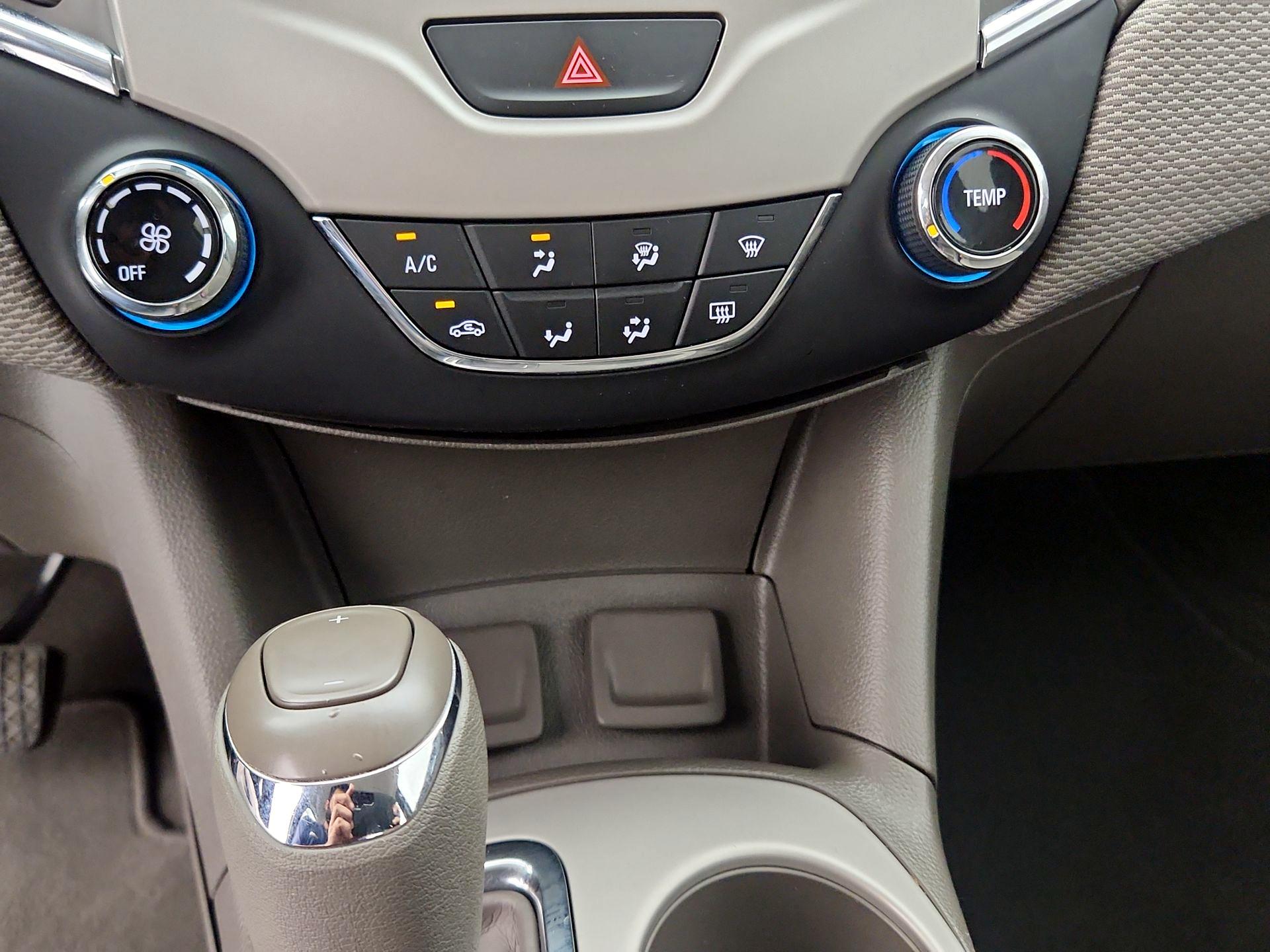 Thumbnail: 2016 Chevrolet Cruze - 16