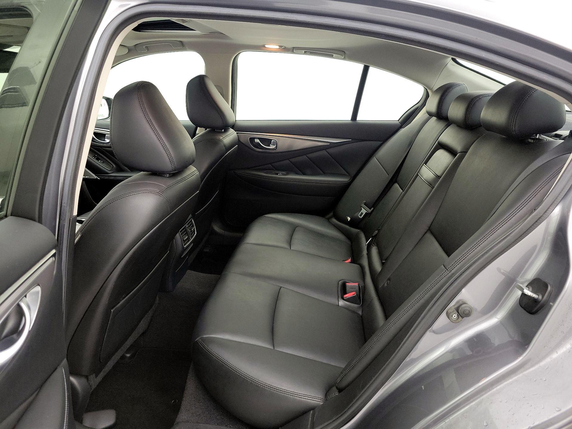 Thumbnail: 2017 INFINITI Q50 - 19