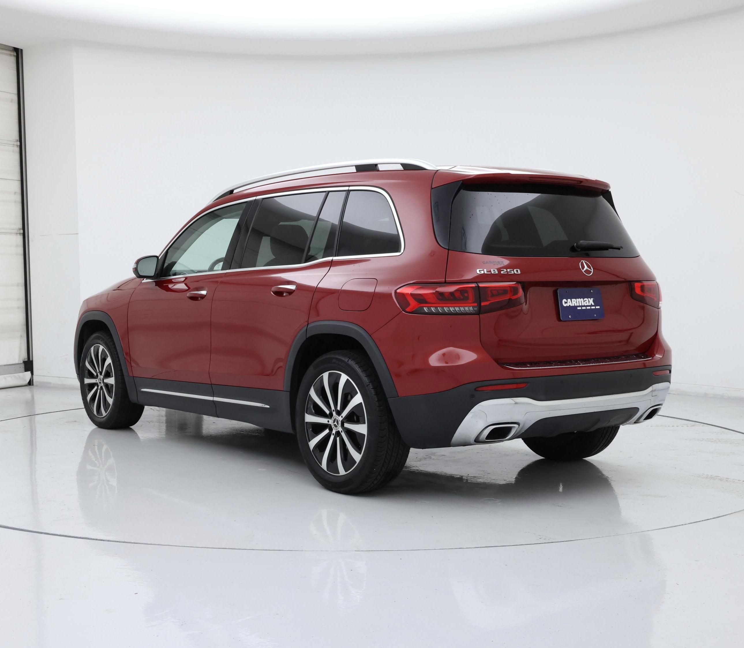 Thumbnail: 2022 Mercedes-Benz GLB - 2