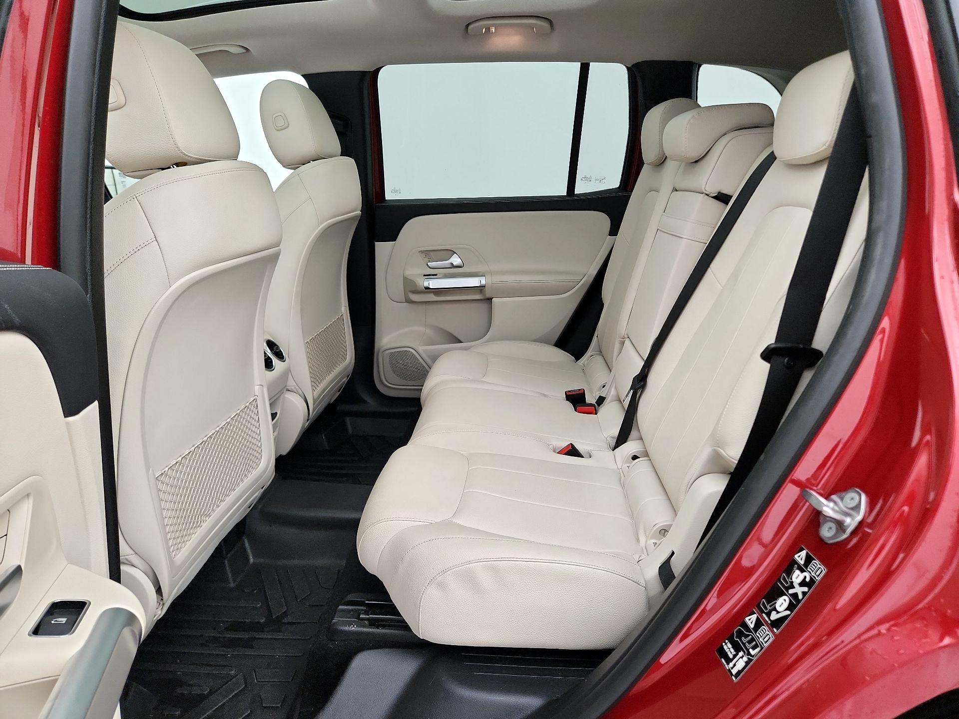 Thumbnail: 2022 Mercedes-Benz GLB - 20