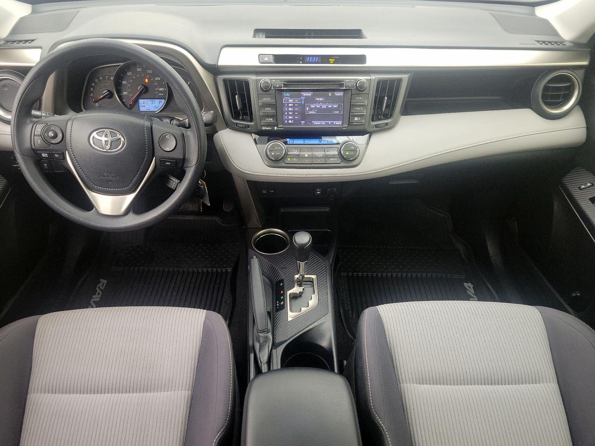 Thumbnail: 2015 Toyota RAV4 - 9